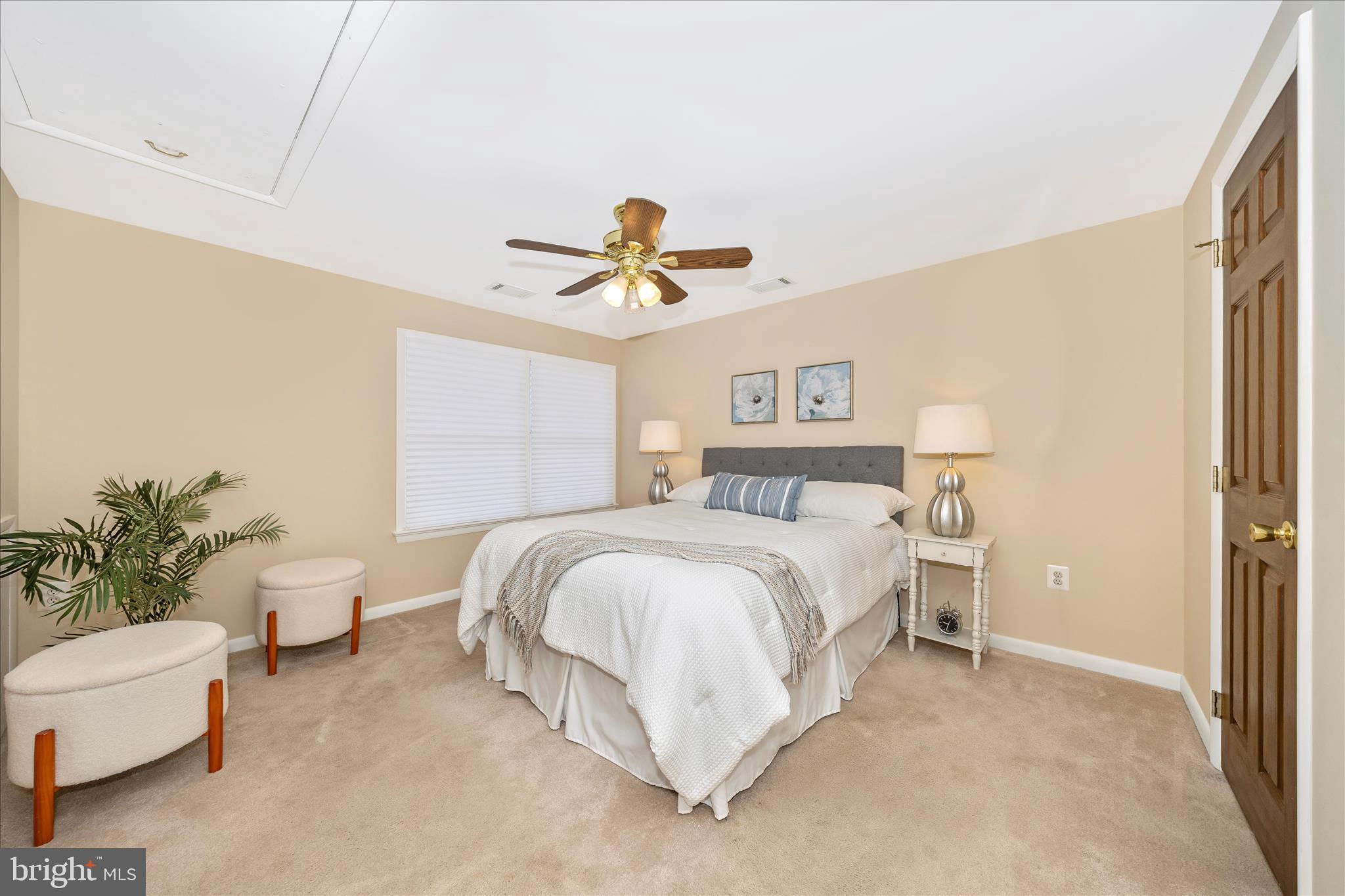 HILLCREST ORCHARDS - Residential