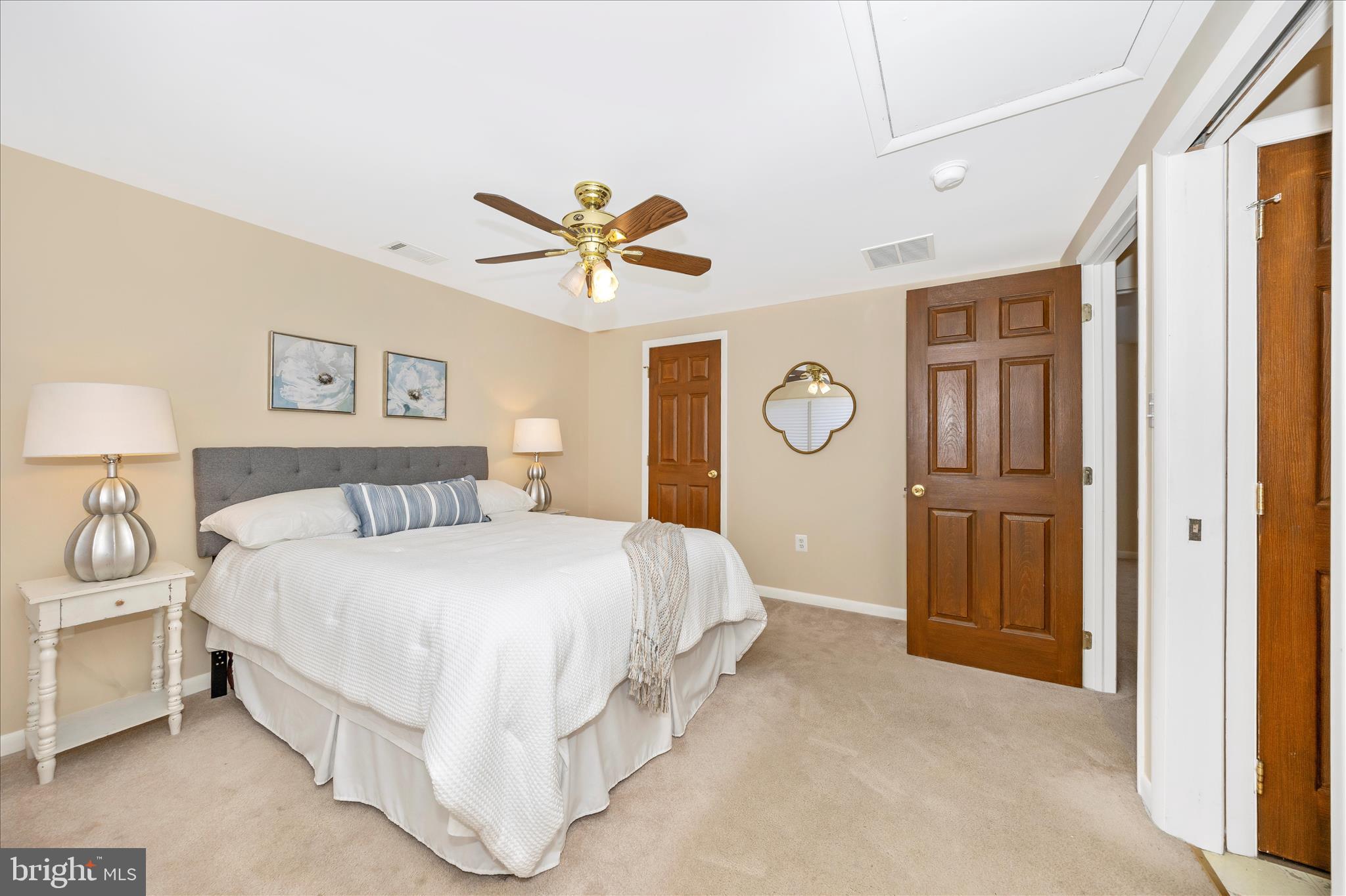 HILLCREST ORCHARDS - Residential