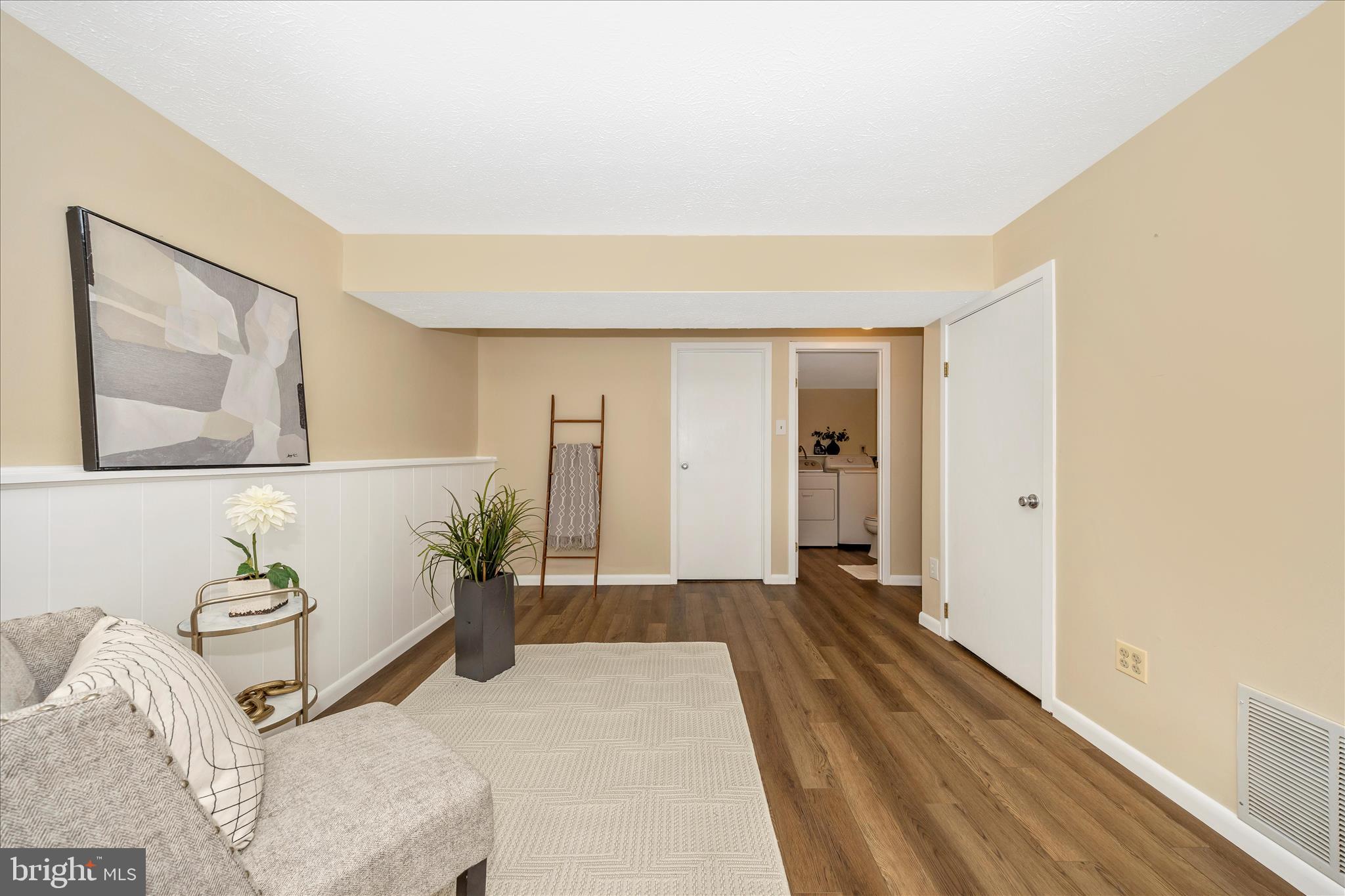 HILLCREST ORCHARDS - Residential