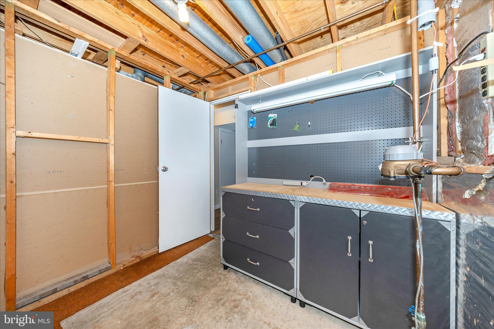 HILLCREST ORCHARDS - Residential