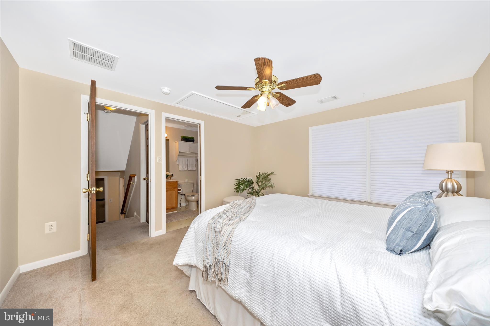 HILLCREST ORCHARDS - Residential