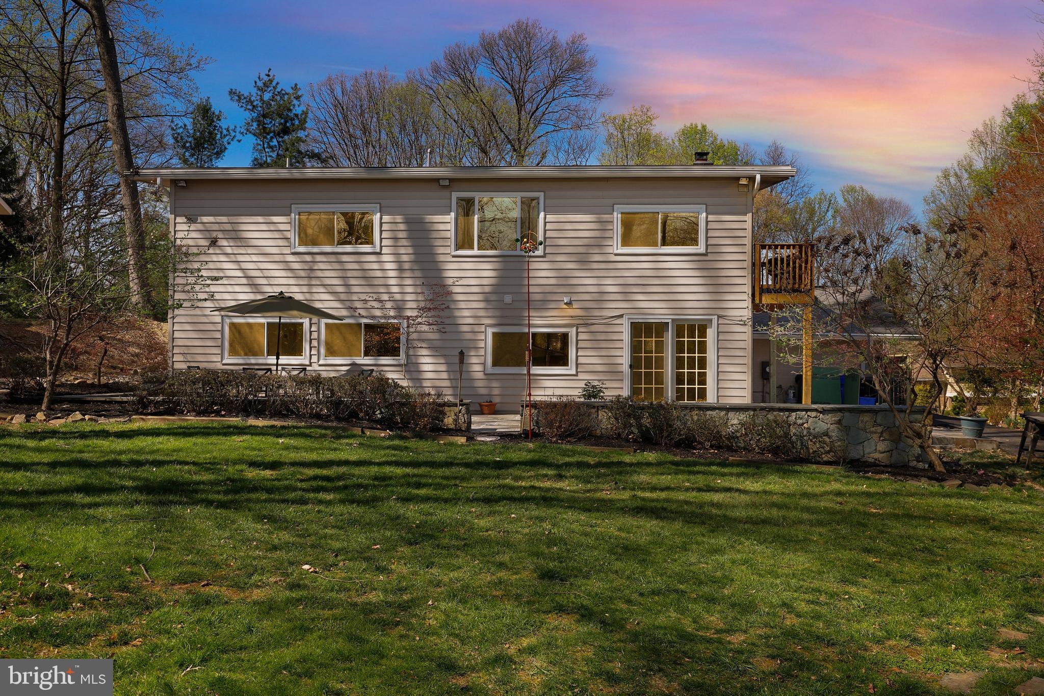 CARDEROCK SPRINGS - Residential