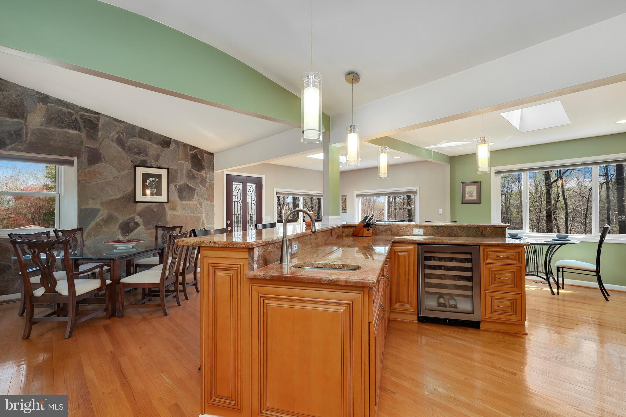 CARDEROCK SPRINGS - Residential