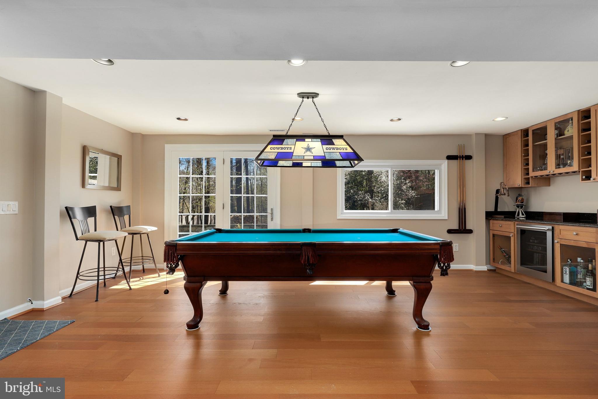 CARDEROCK SPRINGS - Residential