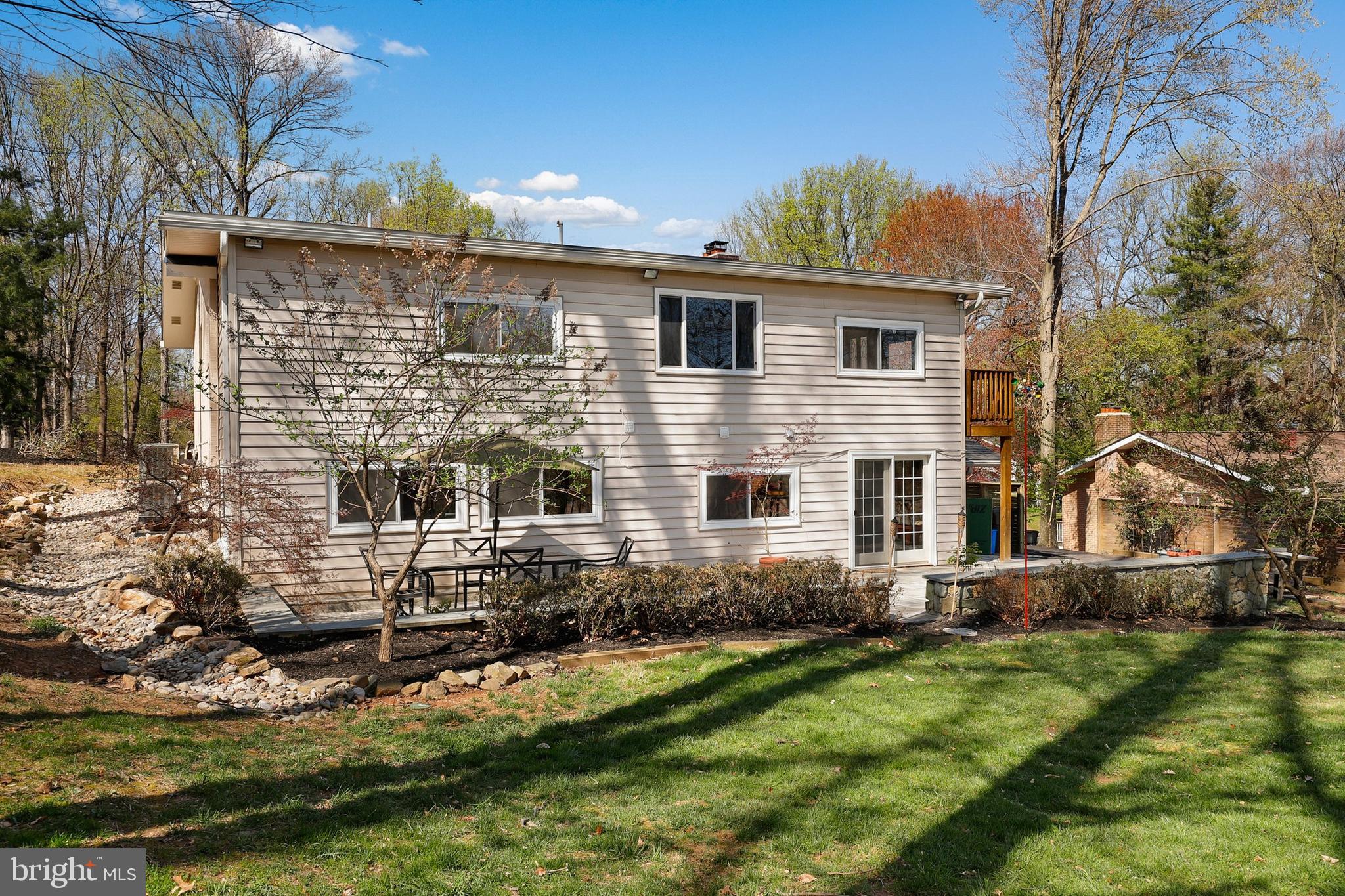 CARDEROCK SPRINGS - Residential