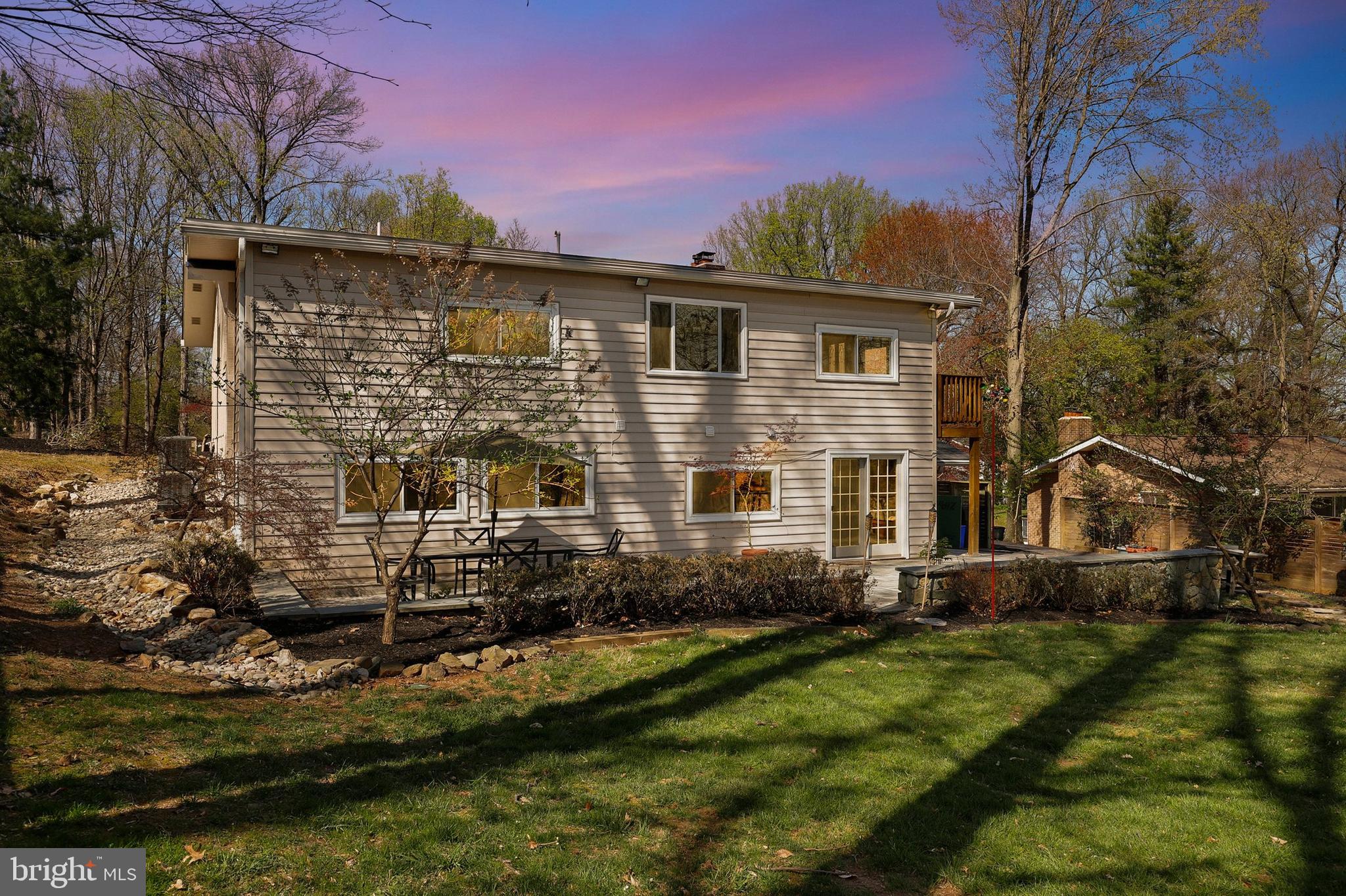 CARDEROCK SPRINGS - Residential