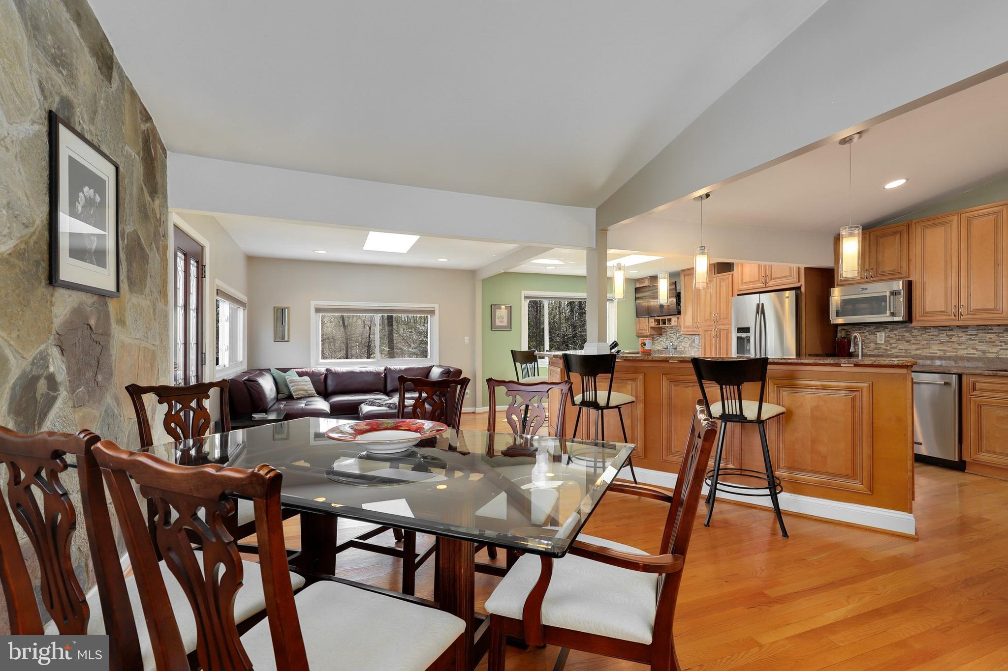 CARDEROCK SPRINGS - Residential