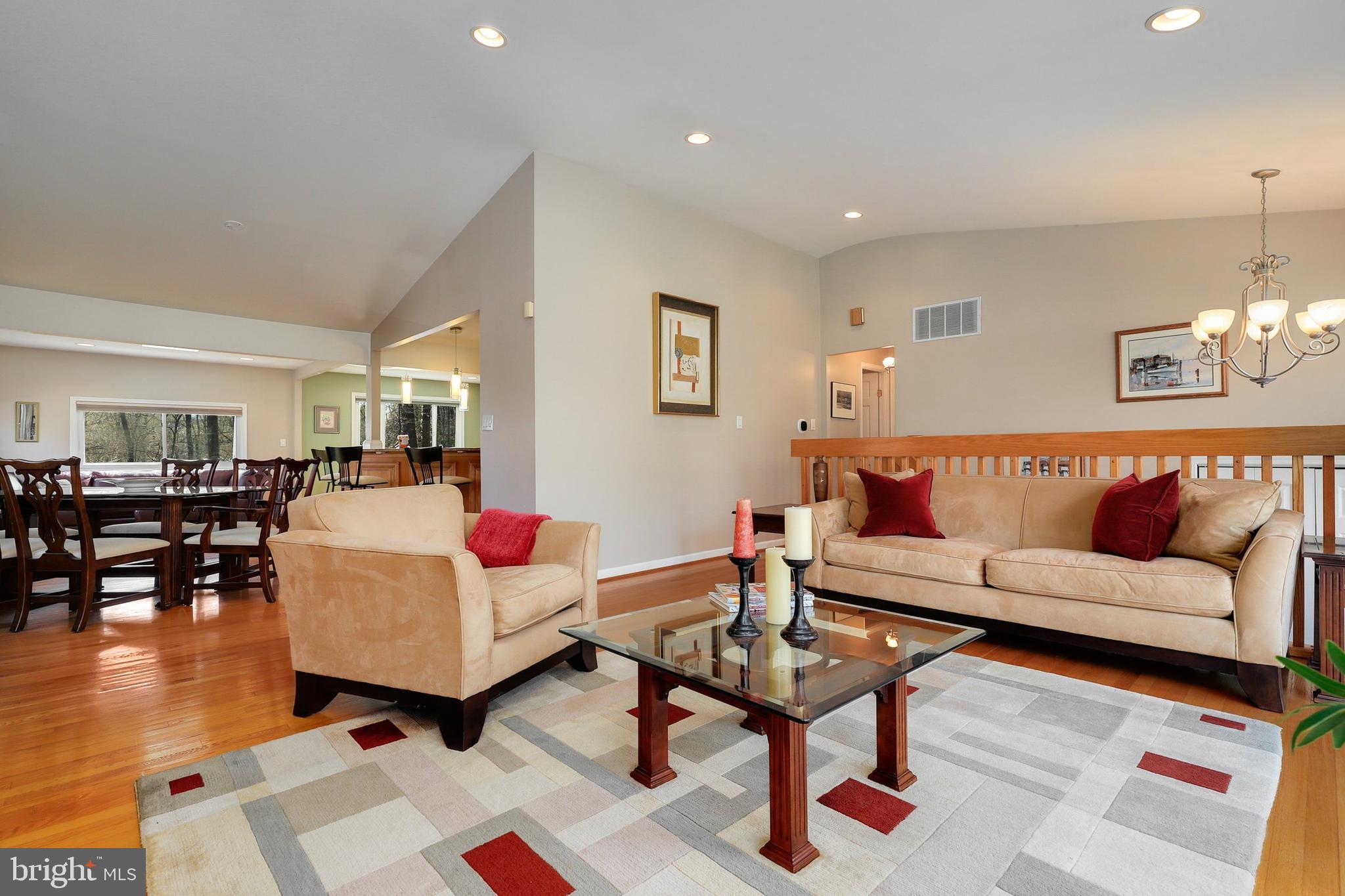 CARDEROCK SPRINGS - Residential