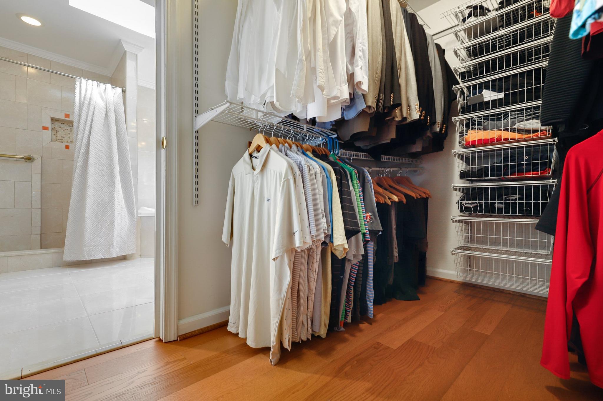 CARDEROCK SPRINGS - Residential