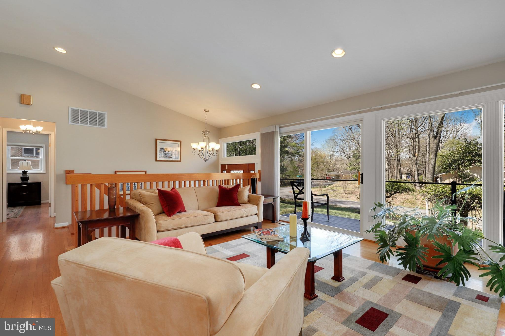 CARDEROCK SPRINGS - Residential