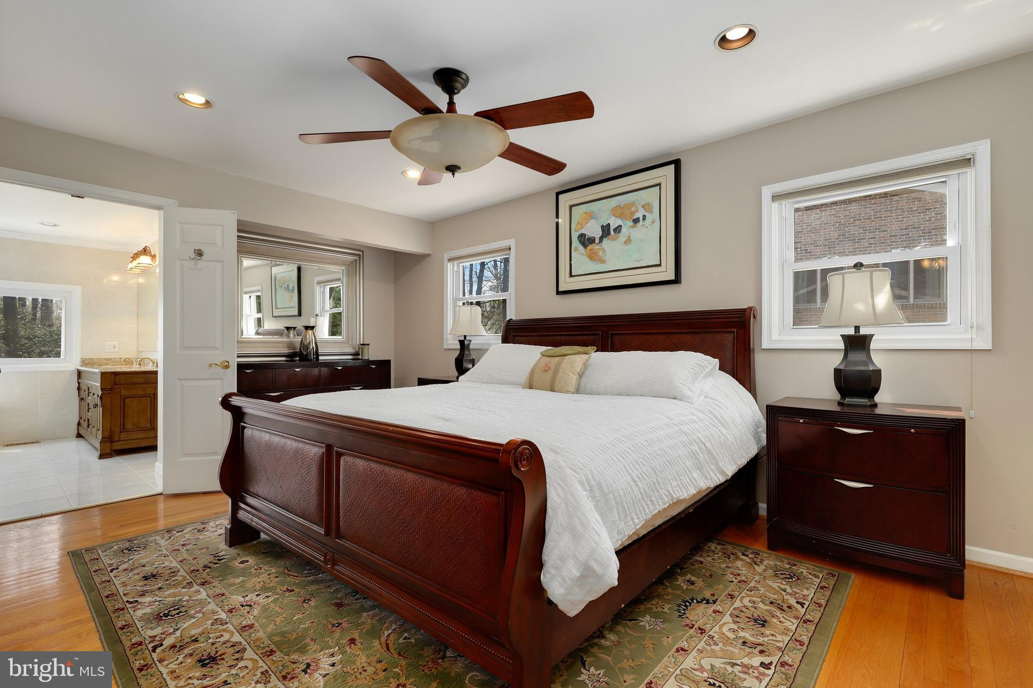 CARDEROCK SPRINGS - Residential