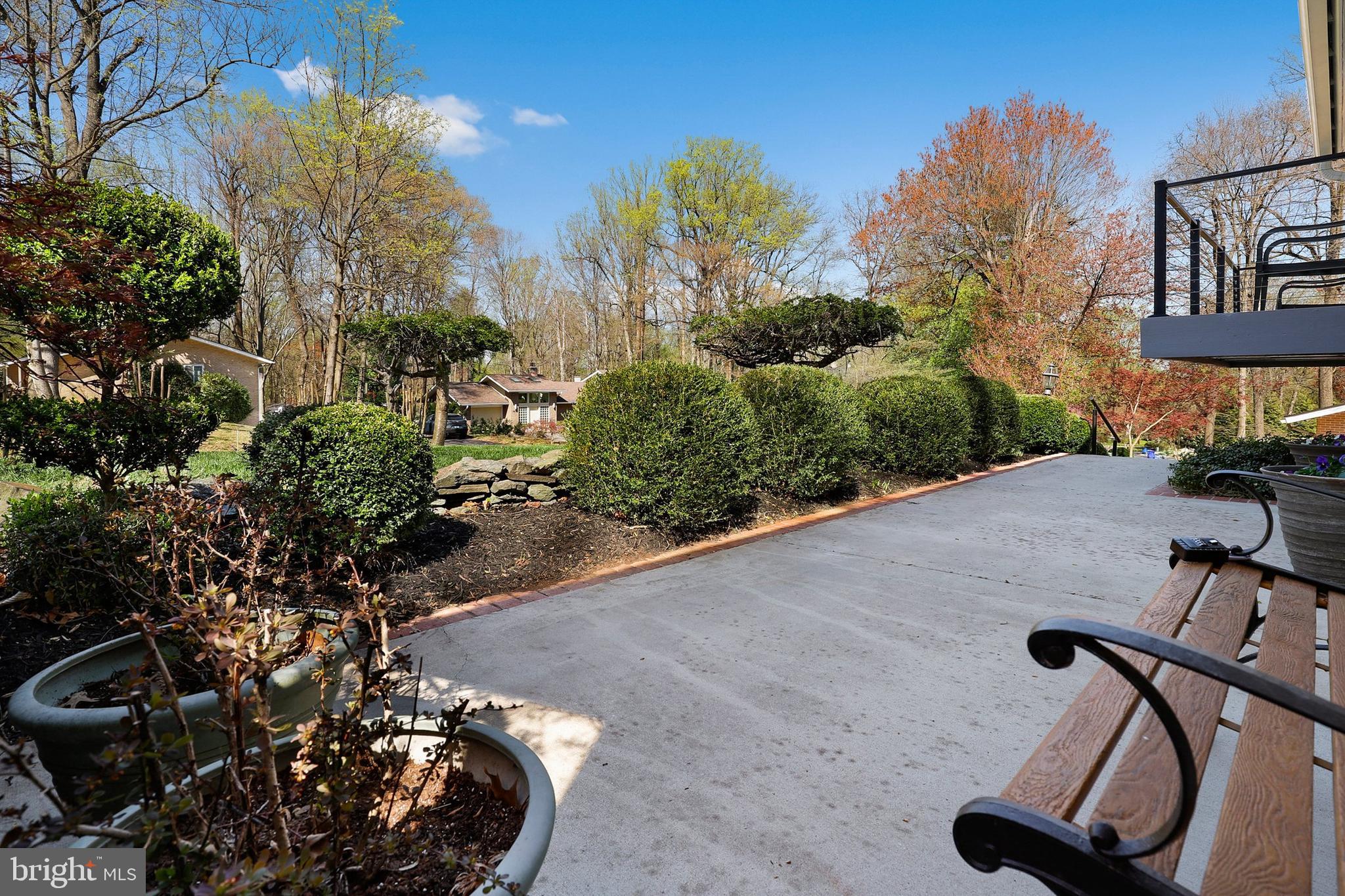 CARDEROCK SPRINGS - Residential