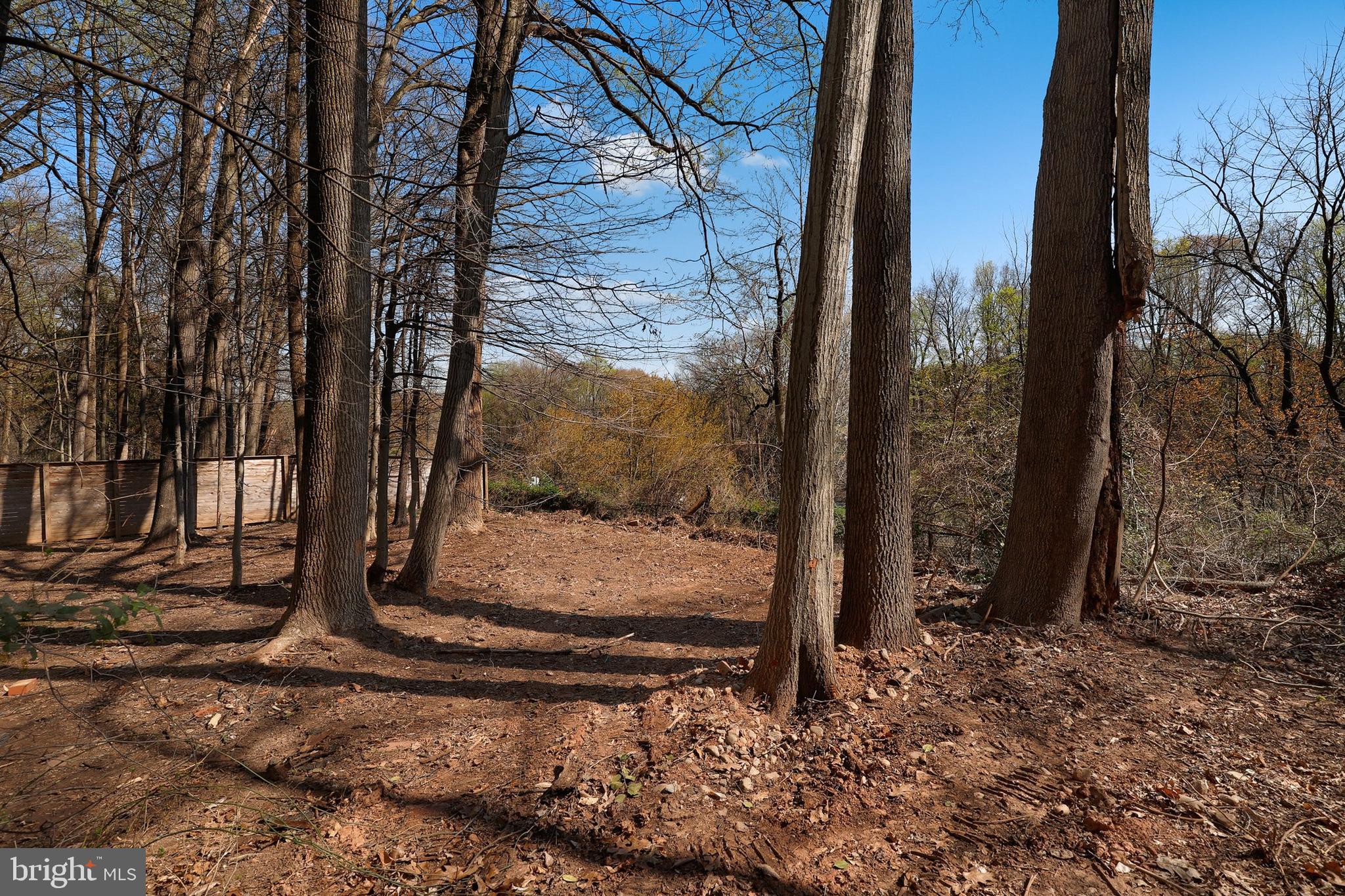 CARDEROCK SPRINGS - Residential