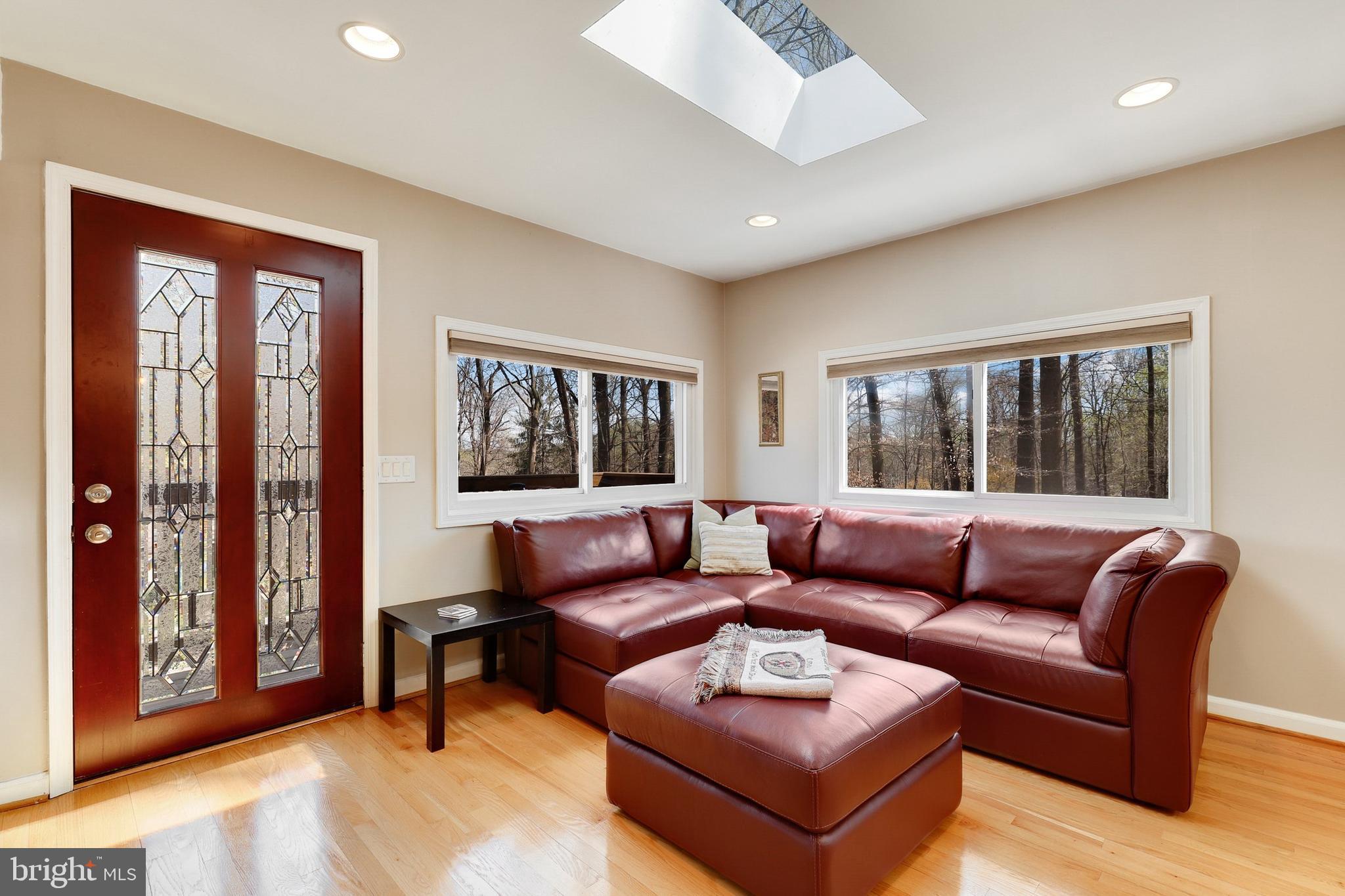 CARDEROCK SPRINGS - Residential