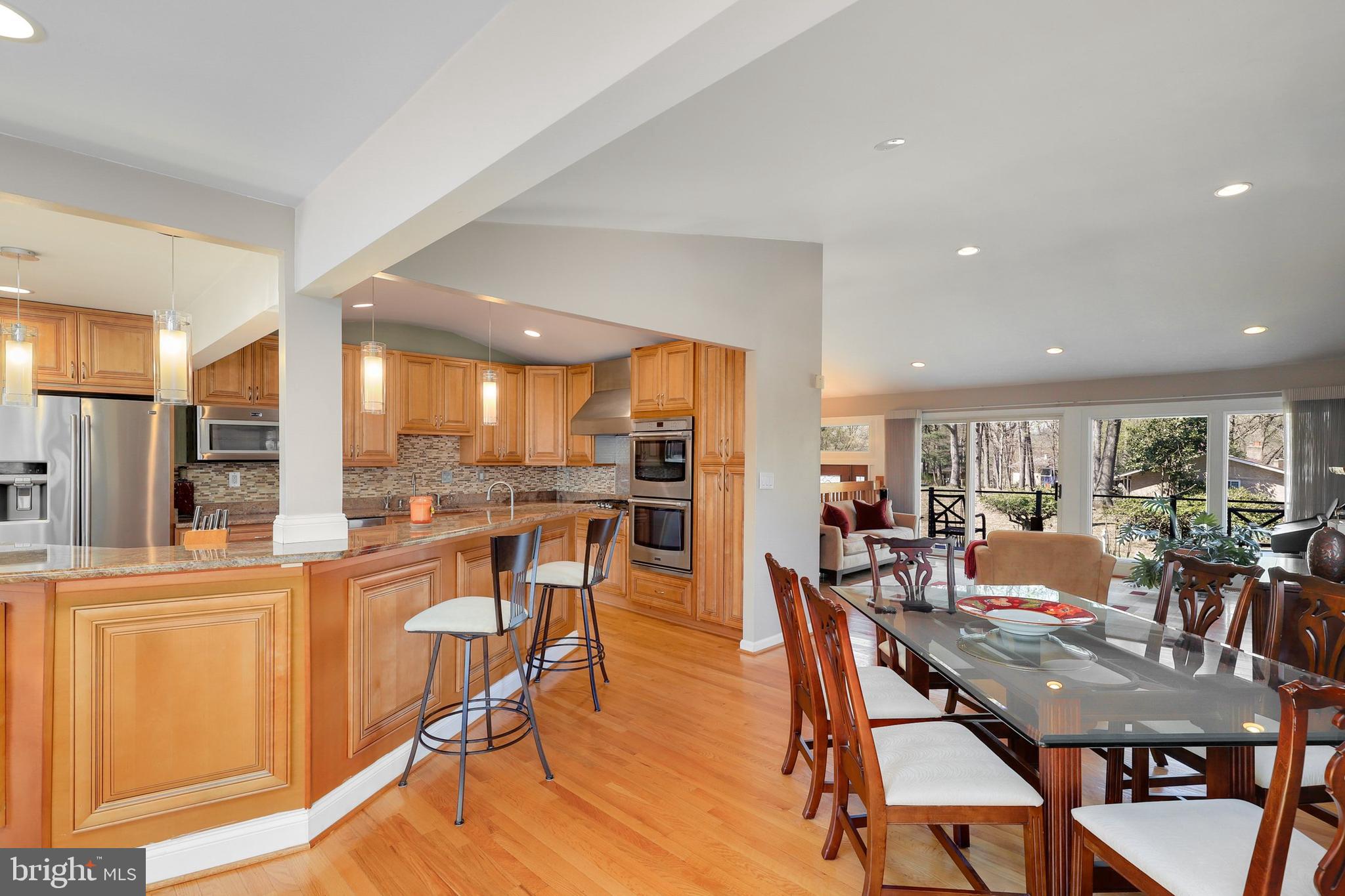 CARDEROCK SPRINGS - Residential