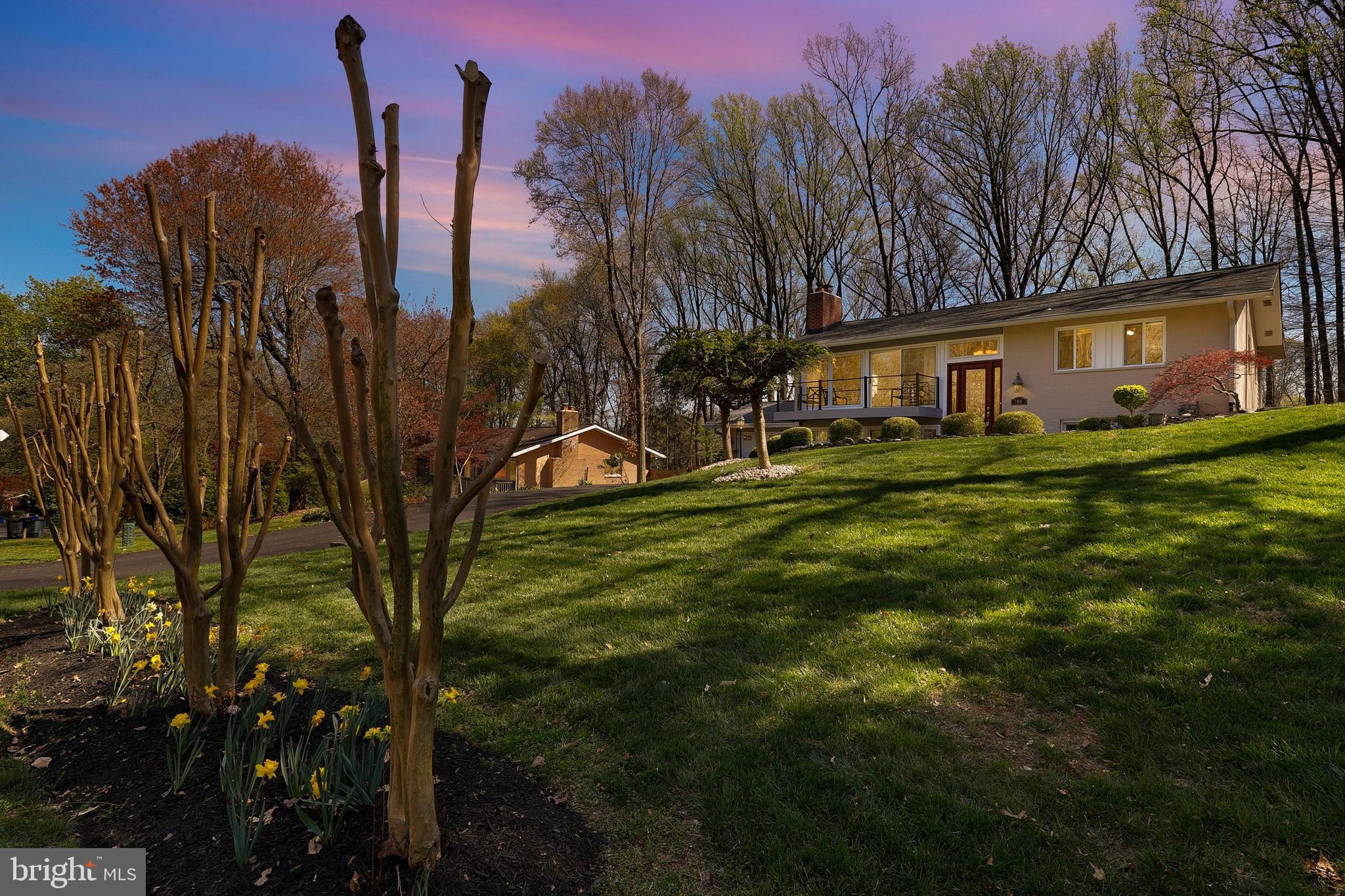 CARDEROCK SPRINGS - Residential