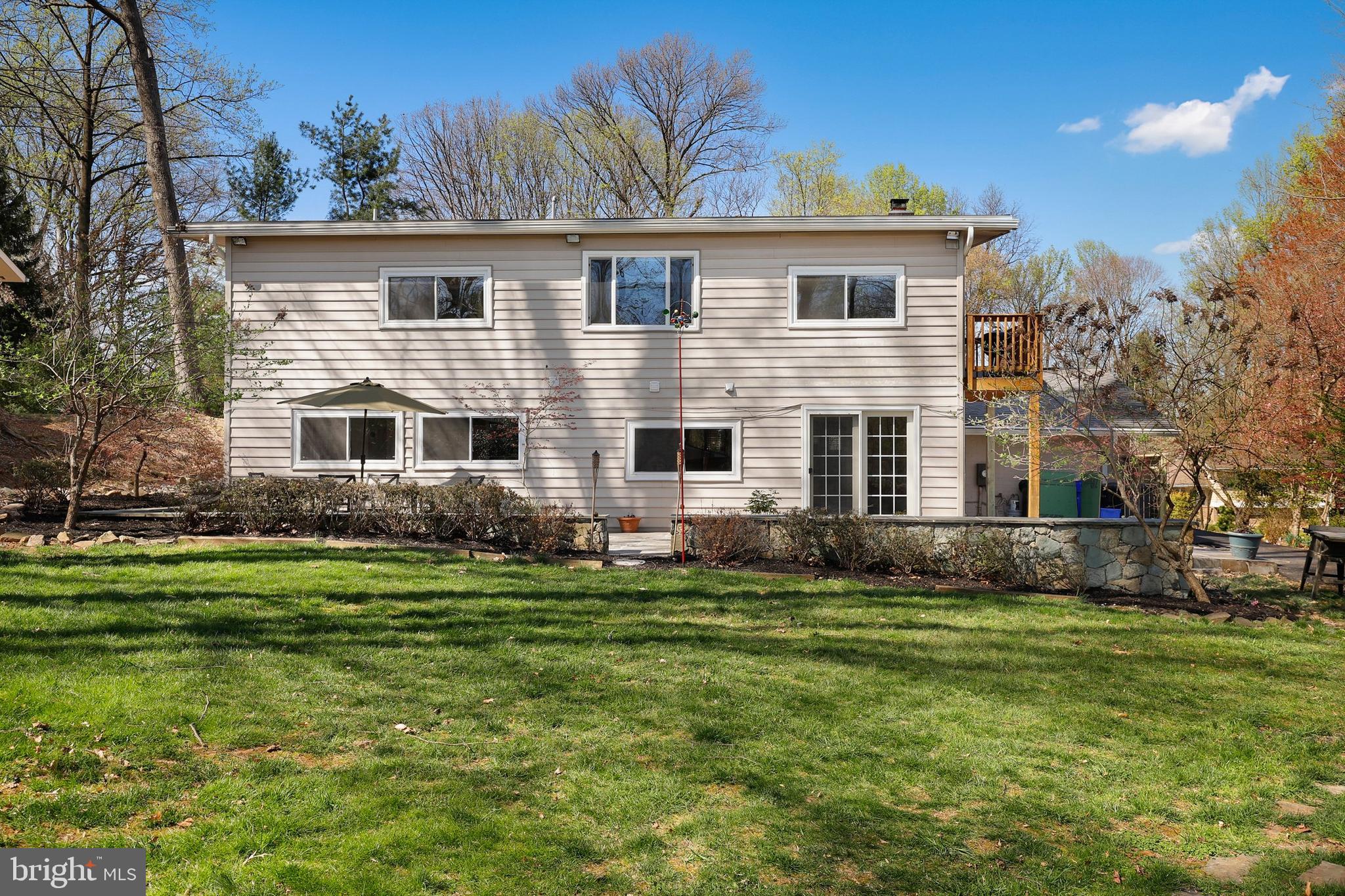 CARDEROCK SPRINGS - Residential