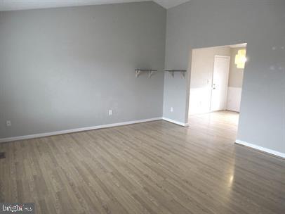 HAMILTONS CROSSING - Residential Lease