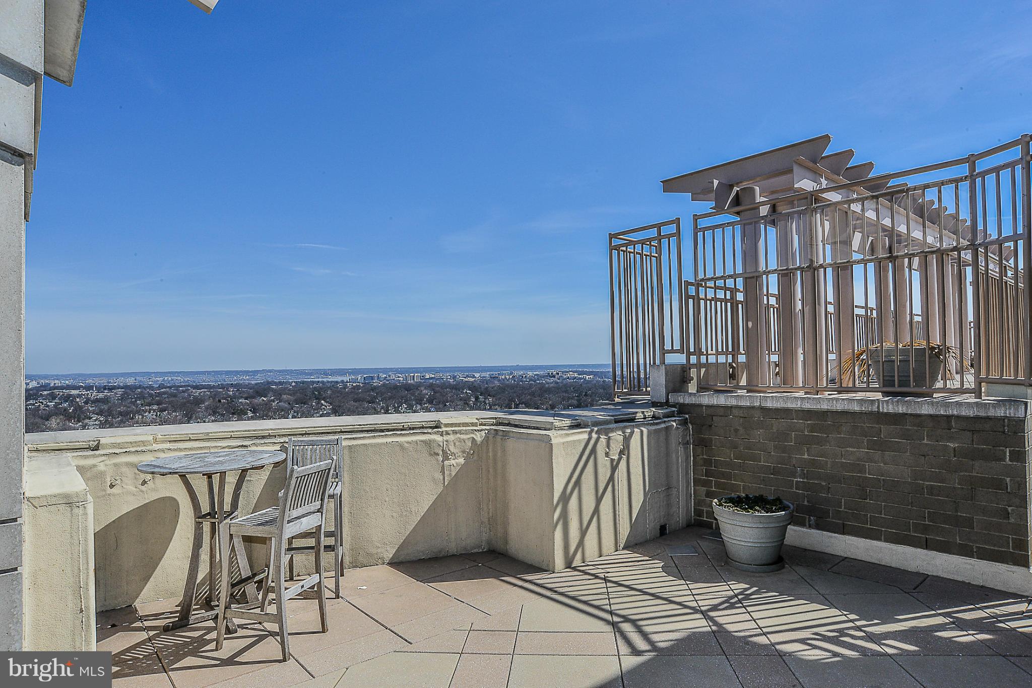 LIBERTY CENTER - Residential