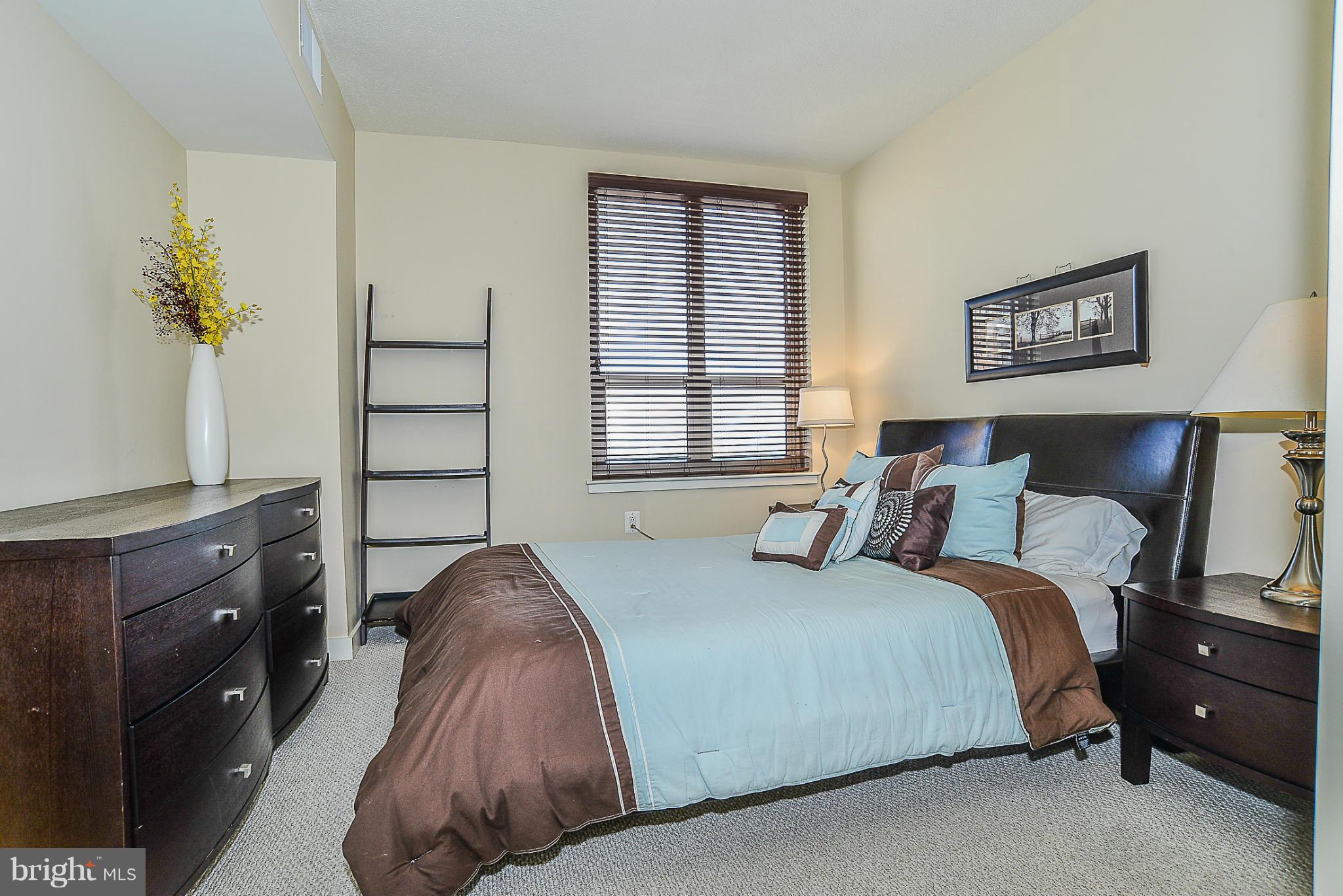 LIBERTY CENTER - Residential