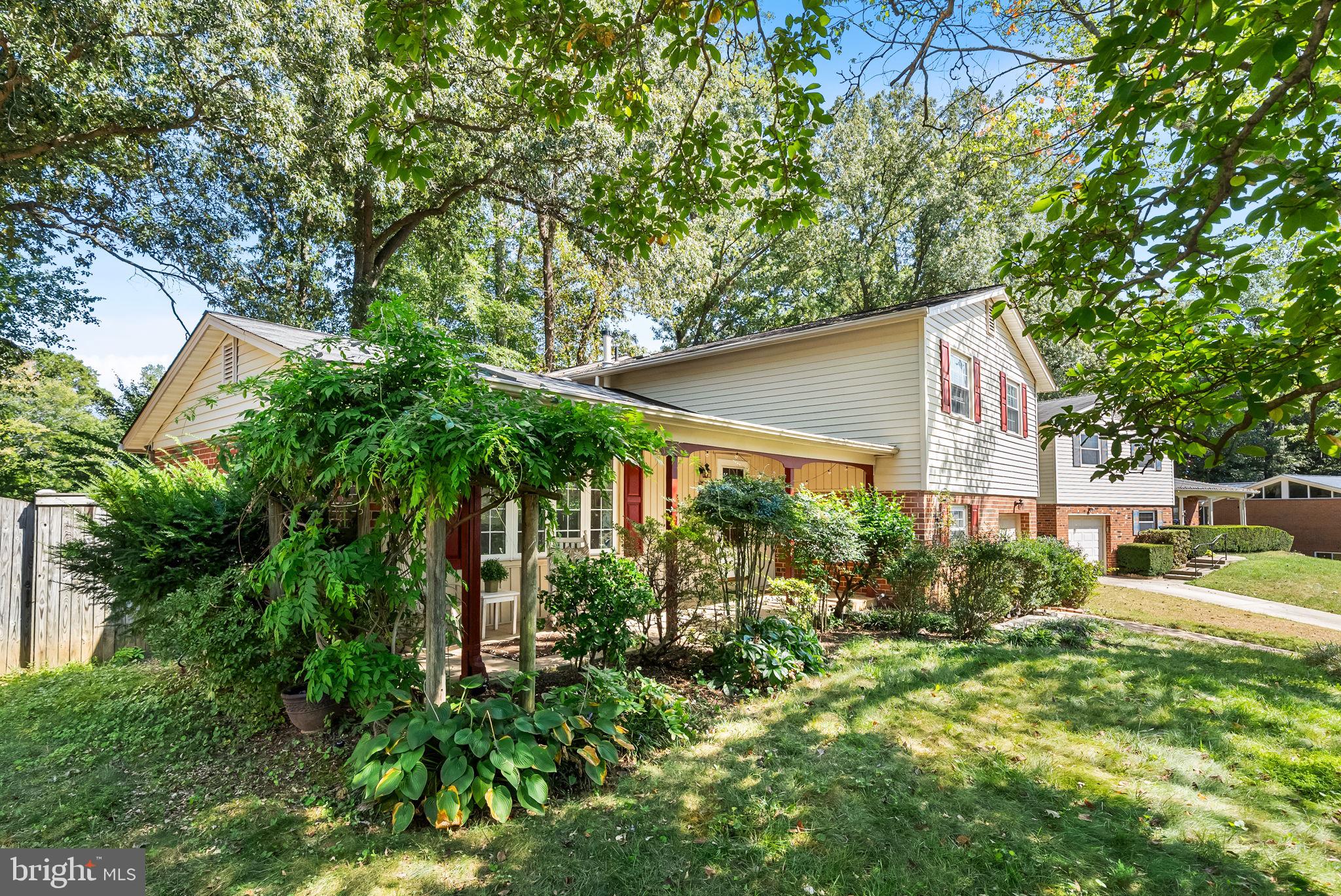 5313 STONINGTON DRIVE