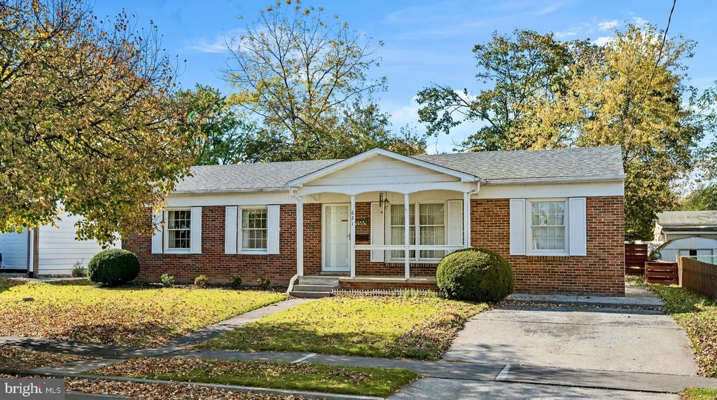Photo of 621 Butler Avenue, WINCHESTER, VA 22601 (MLS # VAWI2009352)
