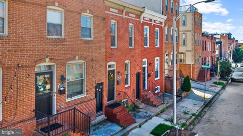 Townhouse For Rent - 1005 S Baylis Street<br/> Baltimore City County, BALTIMORE, MD 21224