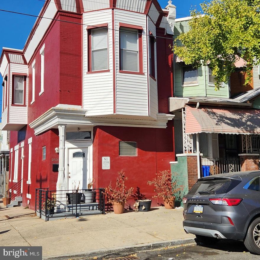 Welcome to this spacious corner property located on a peaceful block. Fully renovated in 2019, this home offers an abundance of living space. The large family/living room features high ceilings, recessed lighting, and central air conditioning for year-round comfort. The beautiful kitchen comes equipped with newer appliances, and there's a convenient half bath on the main level. Upstairs, you'll find a stunning modern bathroom and four generously sized bedrooms, each offering ample closet space. This home is ideally situated close to schools, shopping, and public transportation, making it both a comfortable and practical choice.
Showing Times: Saturdays 10:00AM to 2:00PM - Thursday and Friday 5:00PM to 7:00PM
