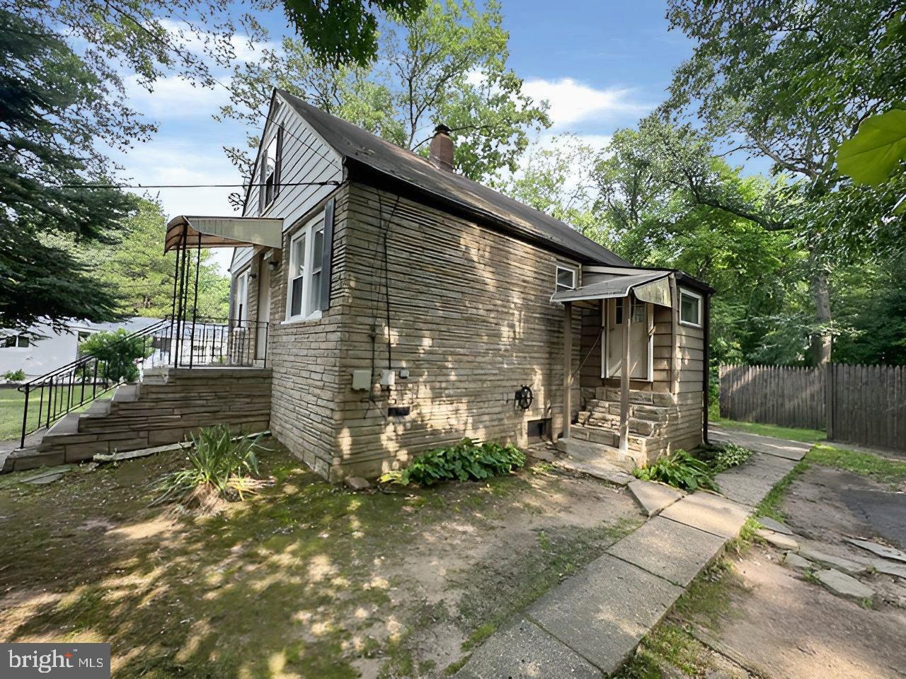 268 SLOAN AVENUE