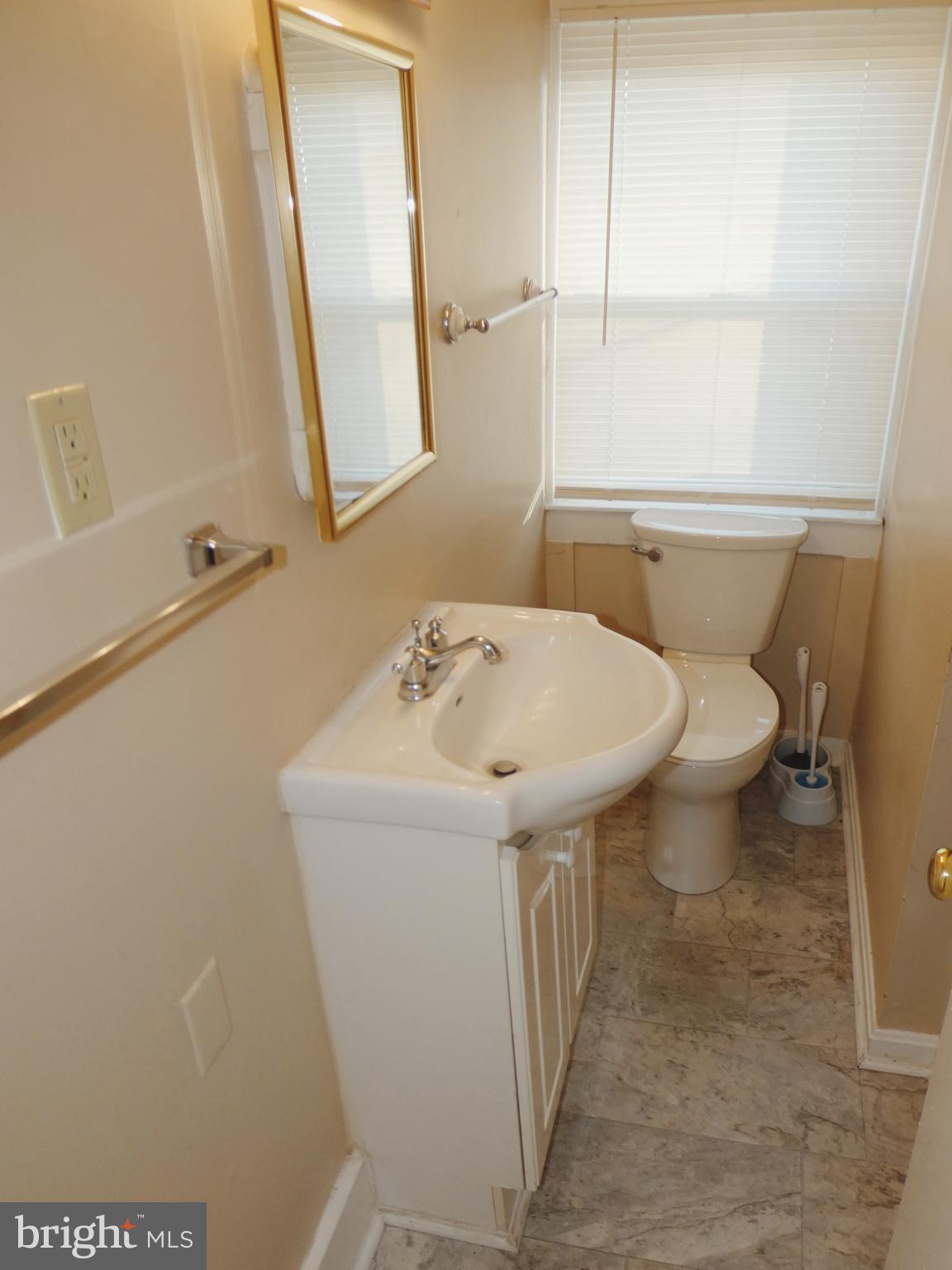 TOWN OF COLONIAL BEACH - Residential Lease