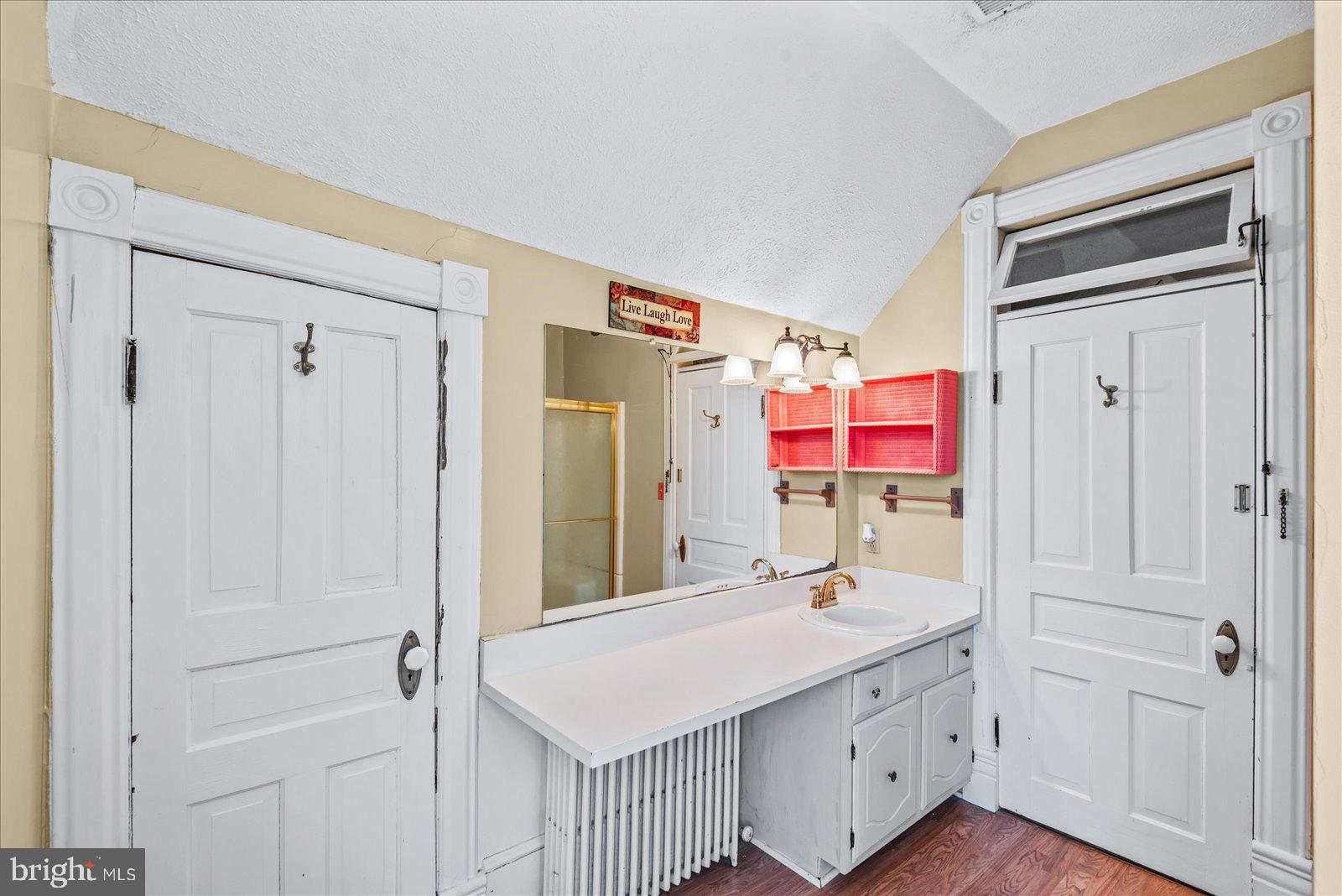 BOWLING GREEN - Residential