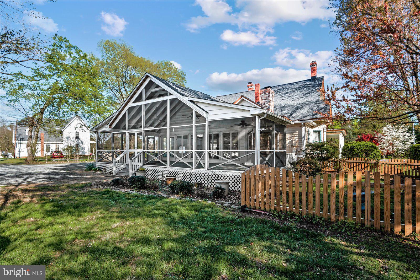 BOWLING GREEN - Residential