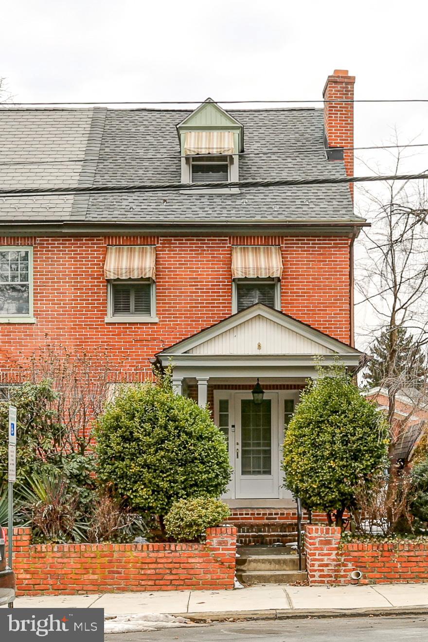 WEST END OF CITY - Residential