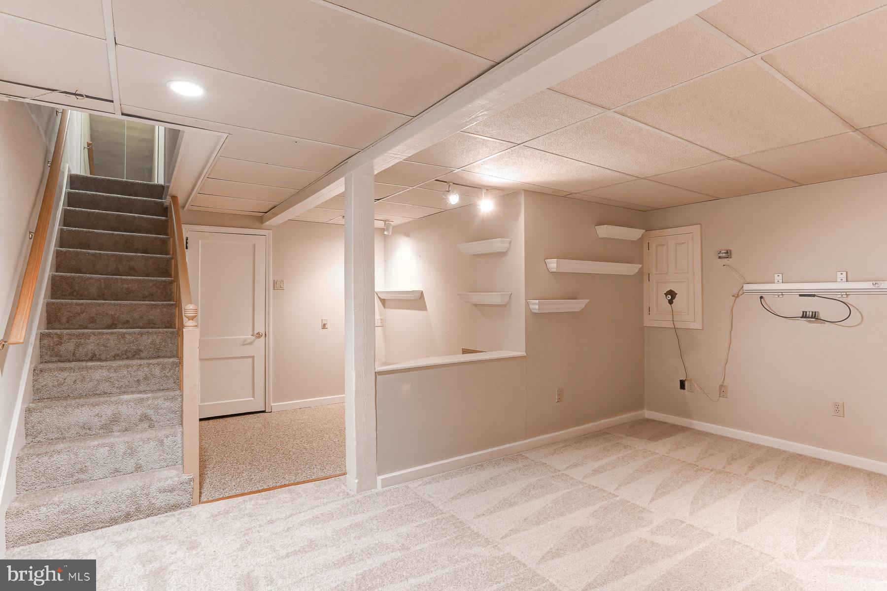 WEST END OF CITY - Residential