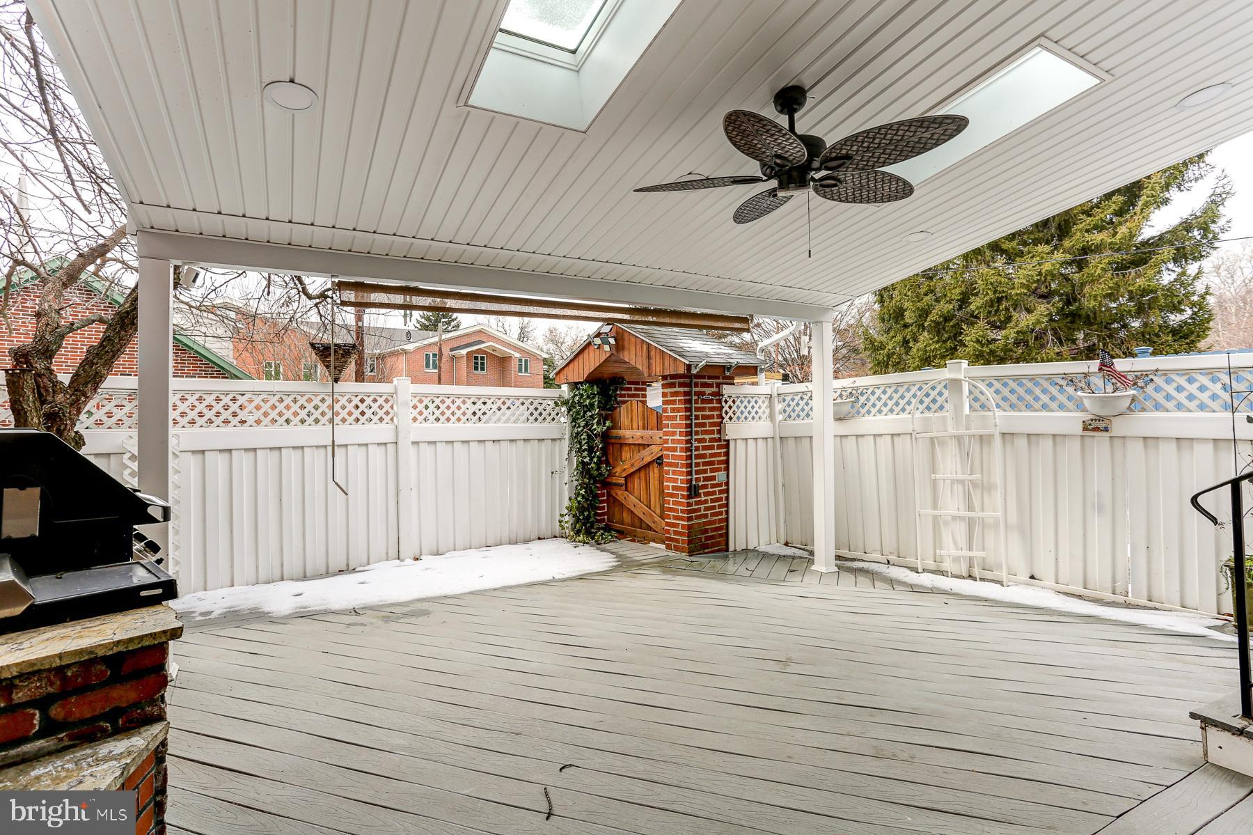 WEST END OF CITY - Residential