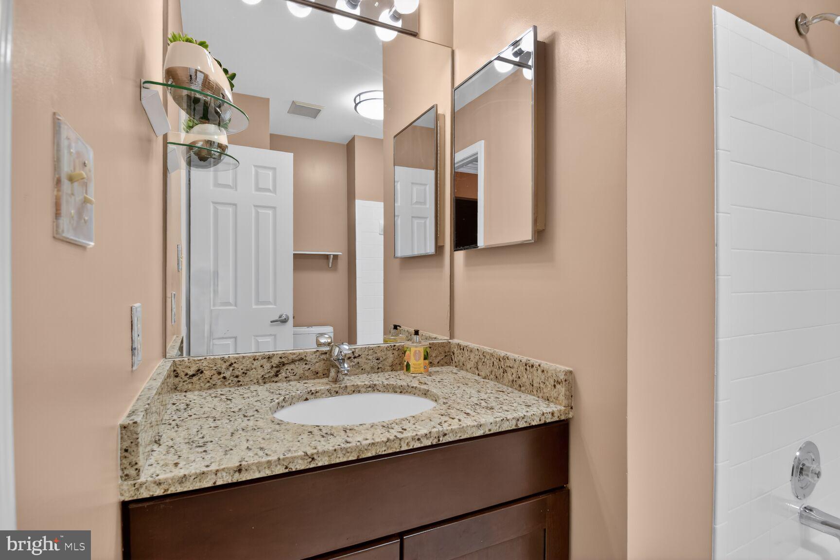 CHADSBERRY - Residential