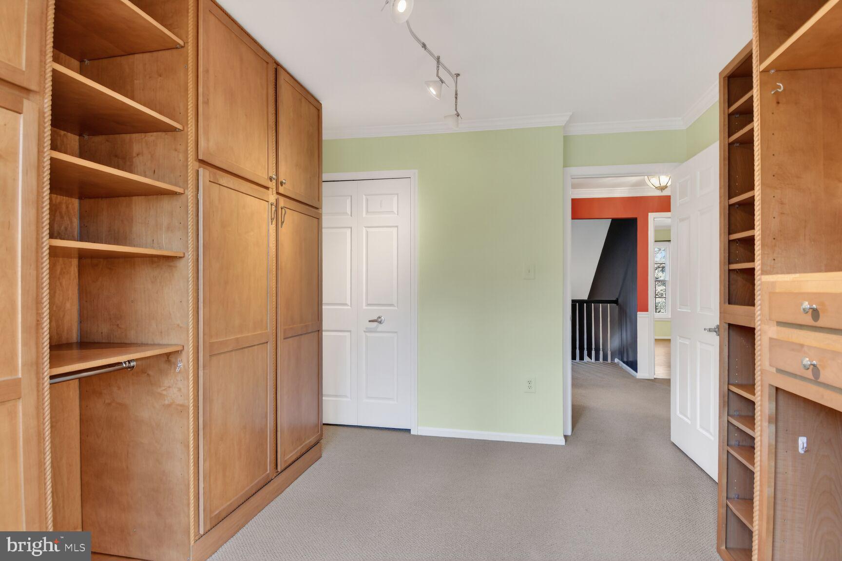 CHADSBERRY - Residential