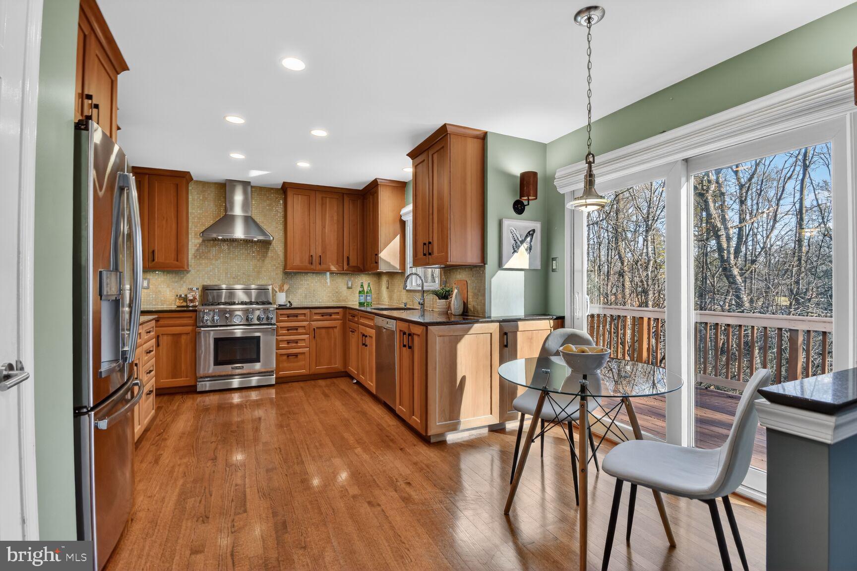 CHADSBERRY - Residential