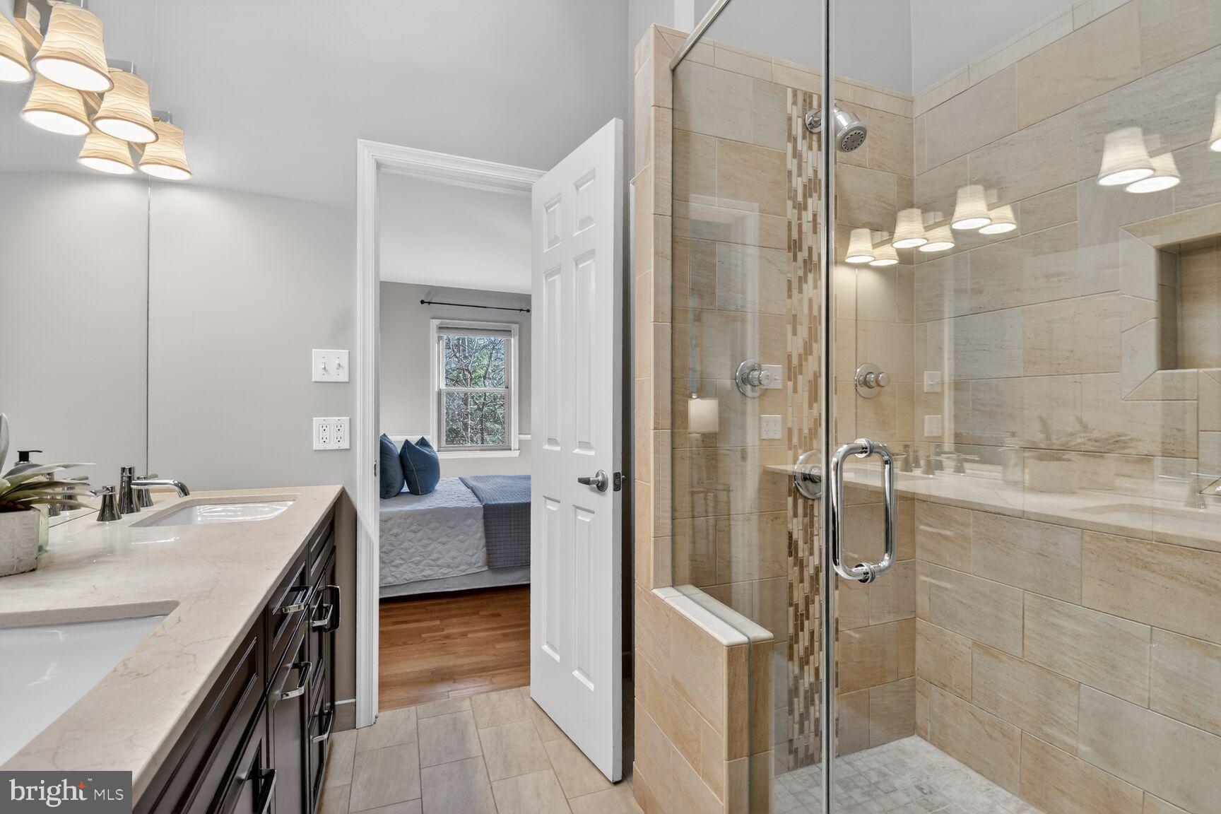 CHADSBERRY - Residential