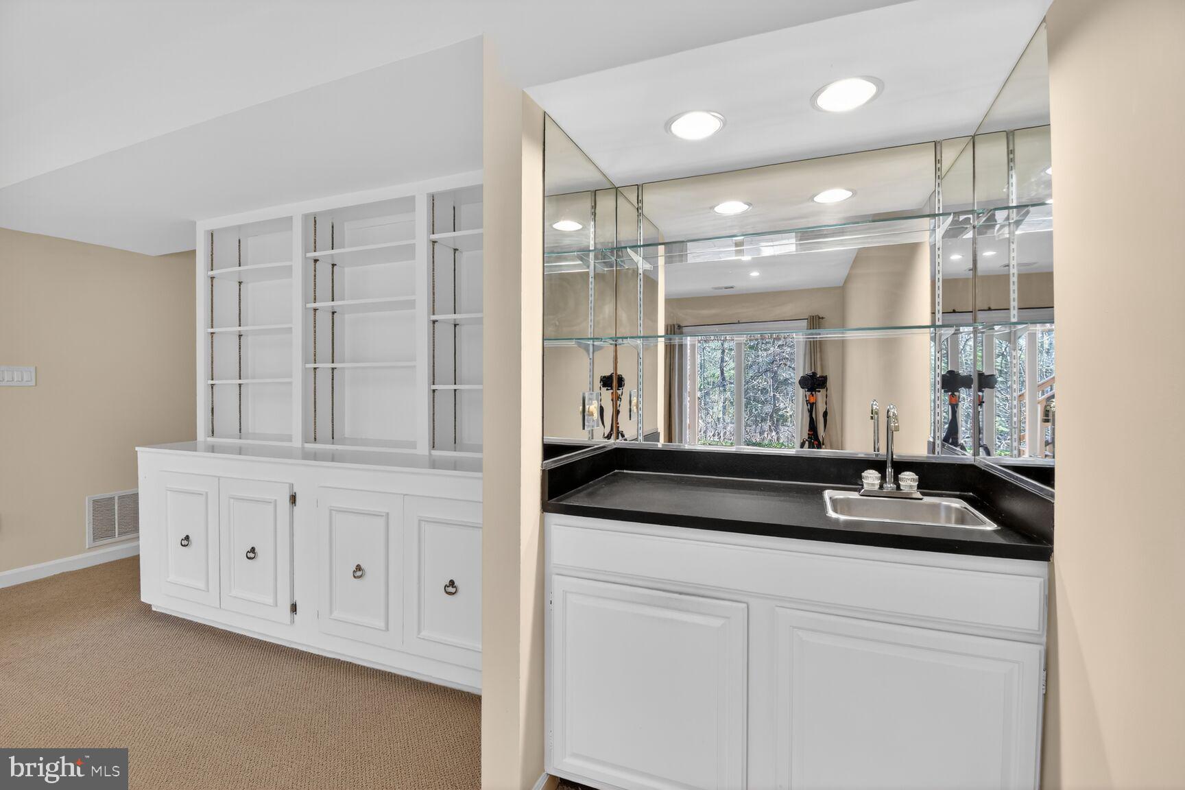 CHADSBERRY - Residential