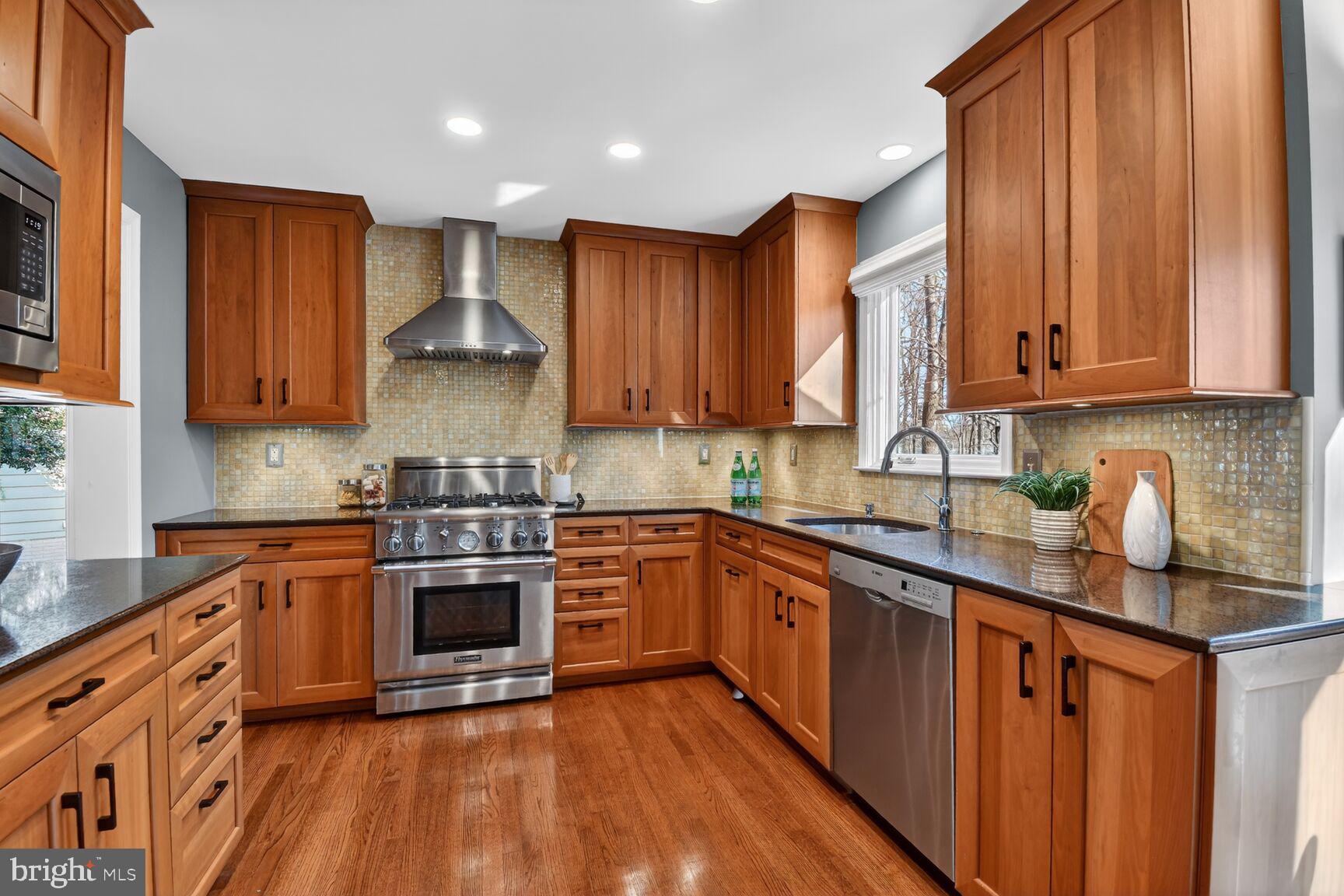 CHADSBERRY - Residential