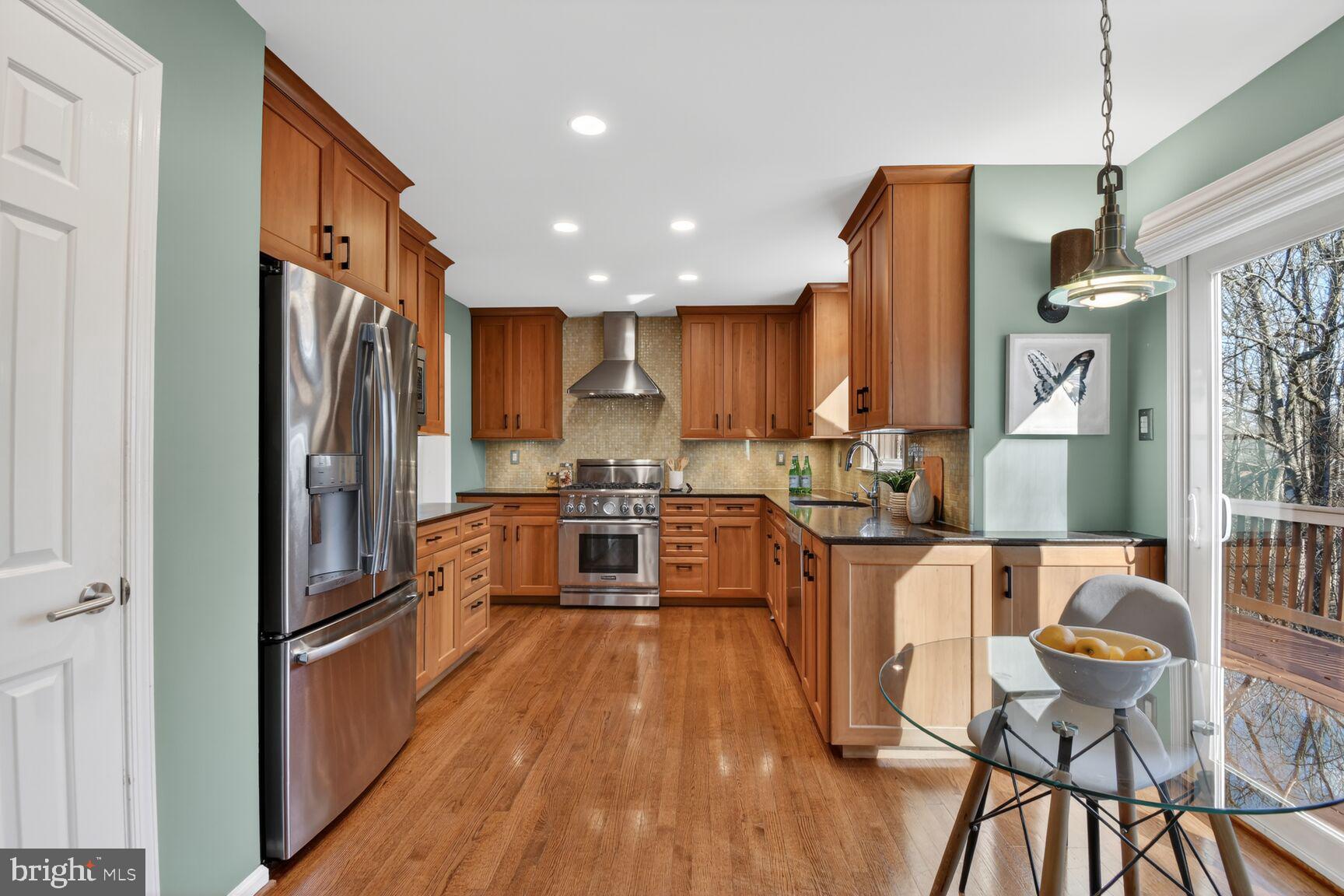 CHADSBERRY - Residential