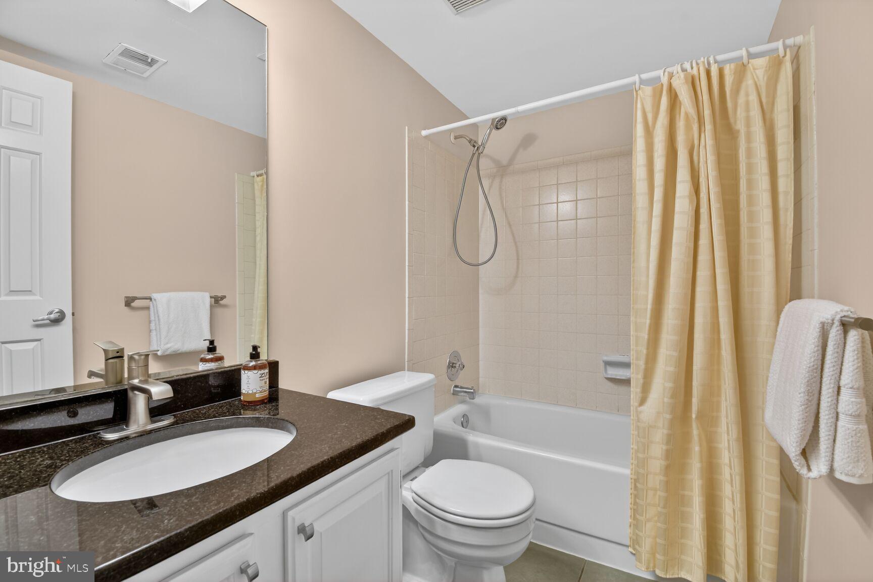 CHADSBERRY - Residential