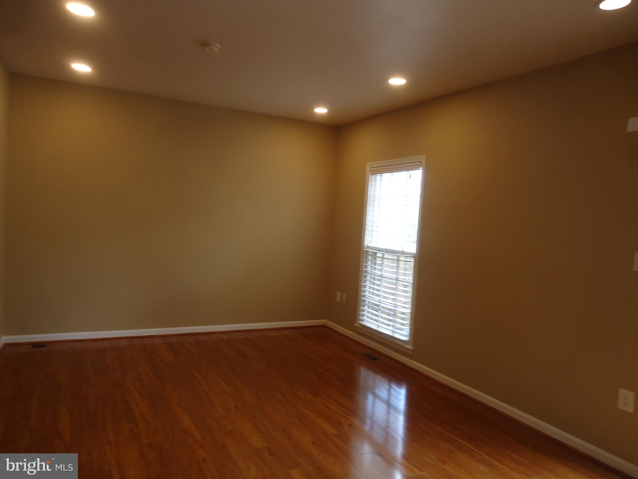 NEW GATE - Residential Lease