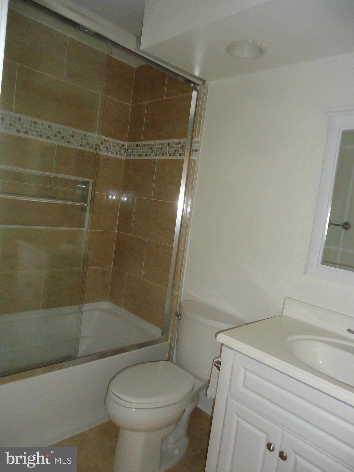 NEW GATE - Residential Lease