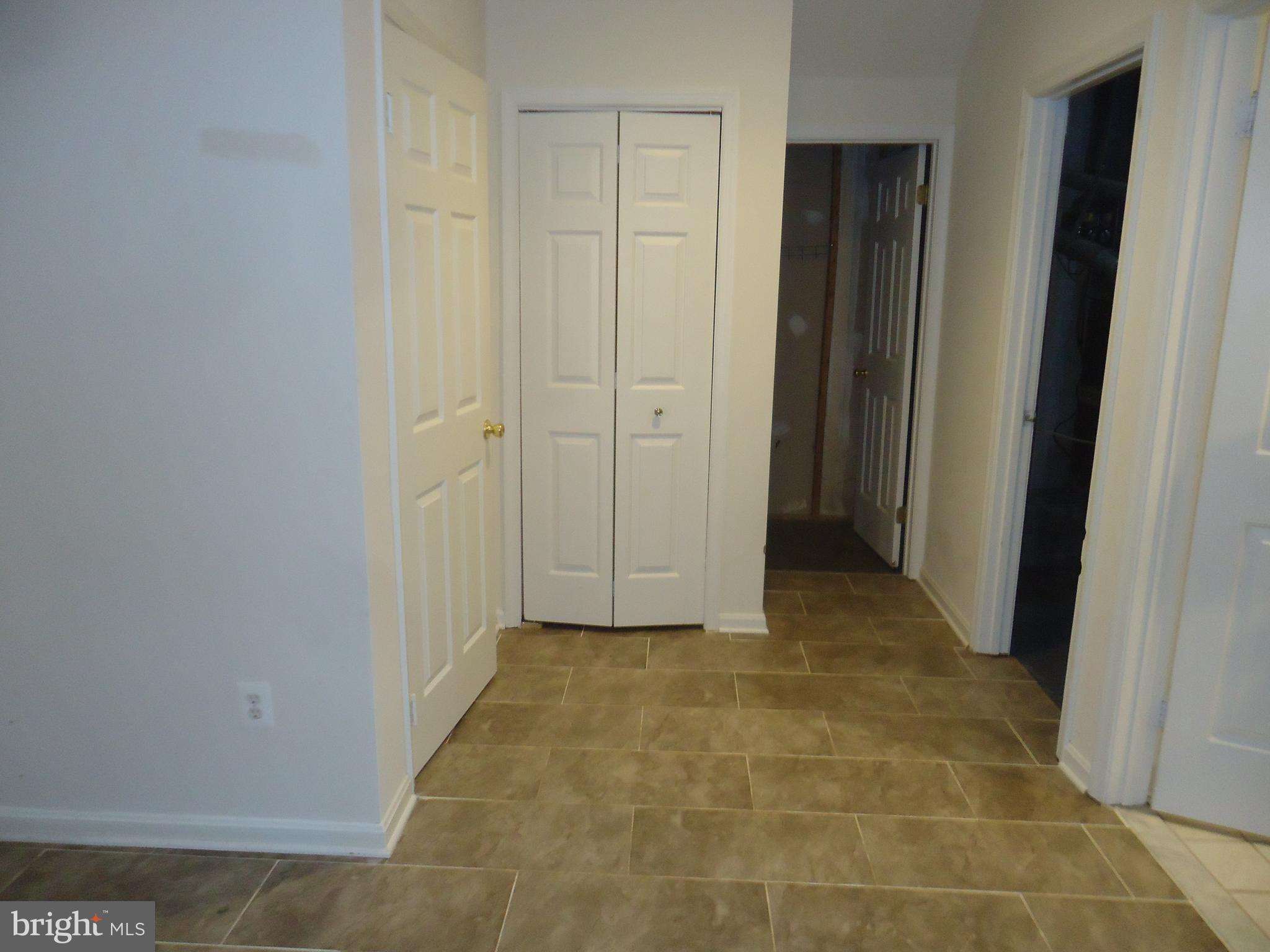 NEW GATE - Residential Lease