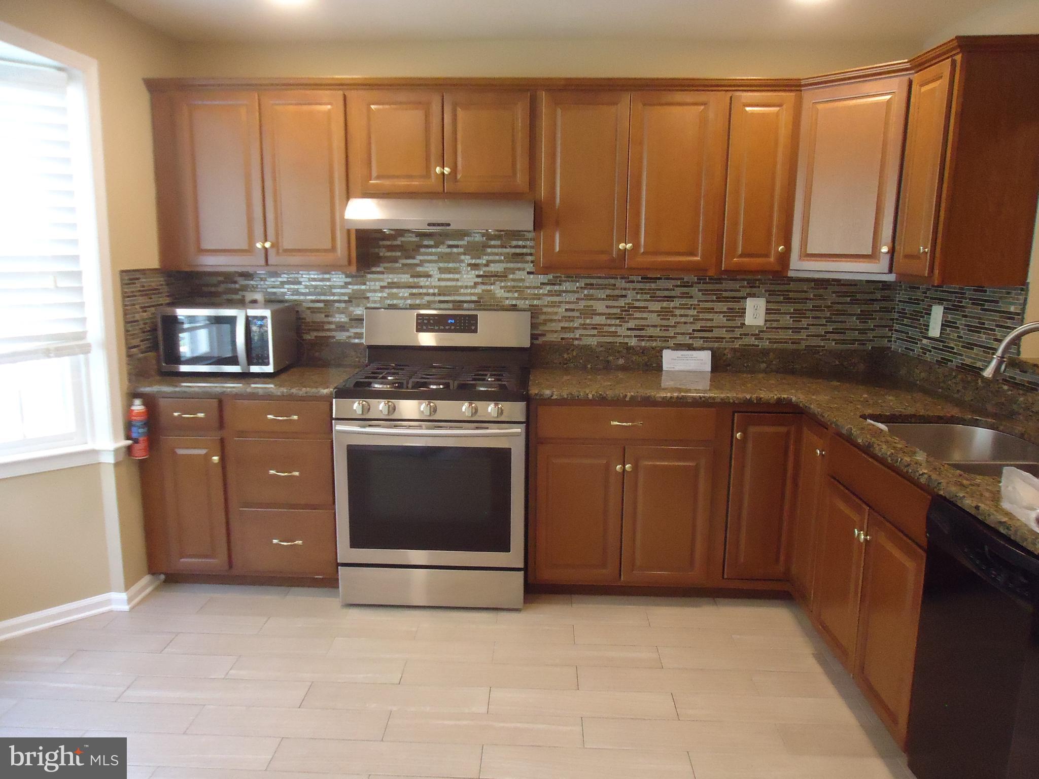 NEW GATE - Residential Lease