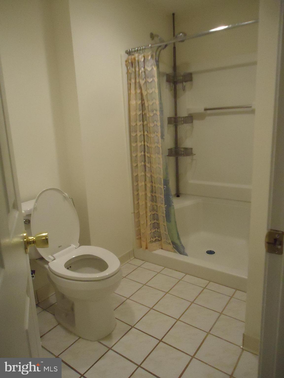 NEW GATE - Residential Lease