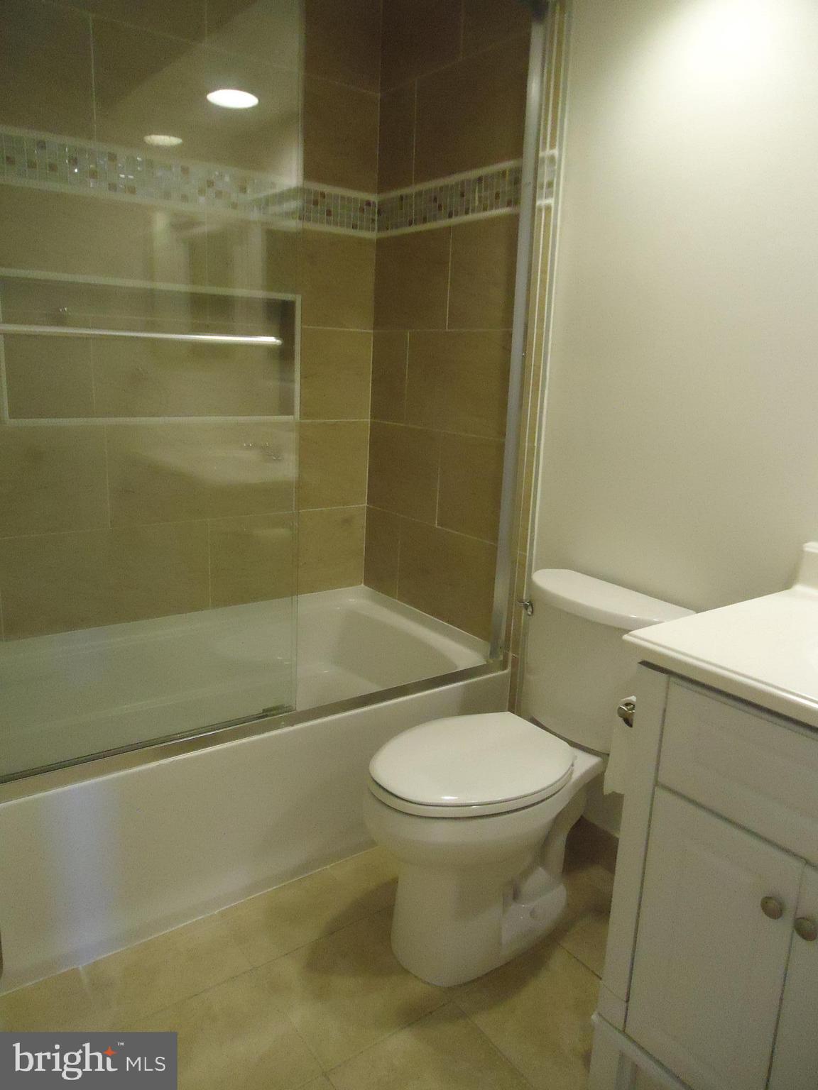 NEW GATE - Residential Lease