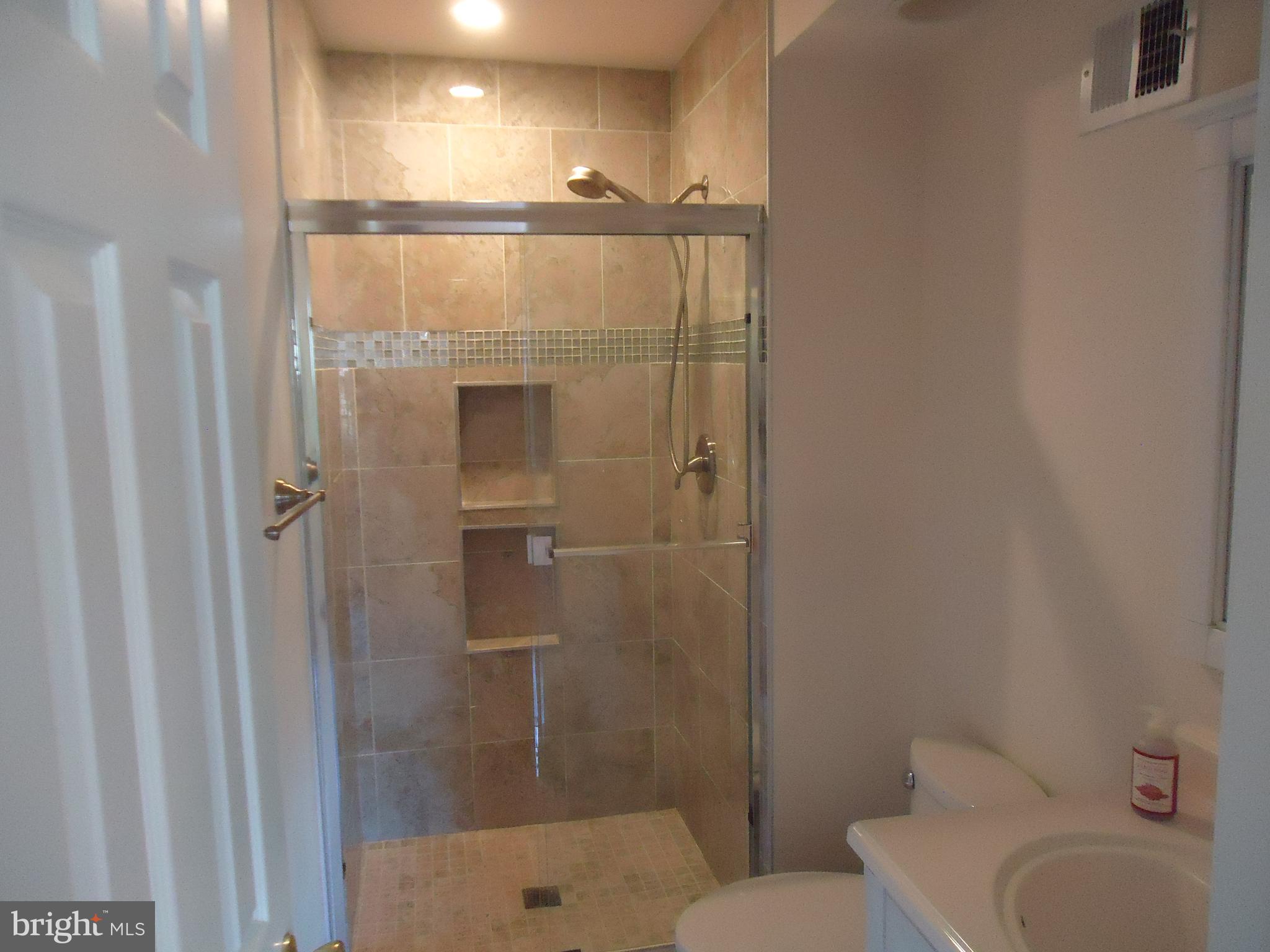 NEW GATE - Residential Lease